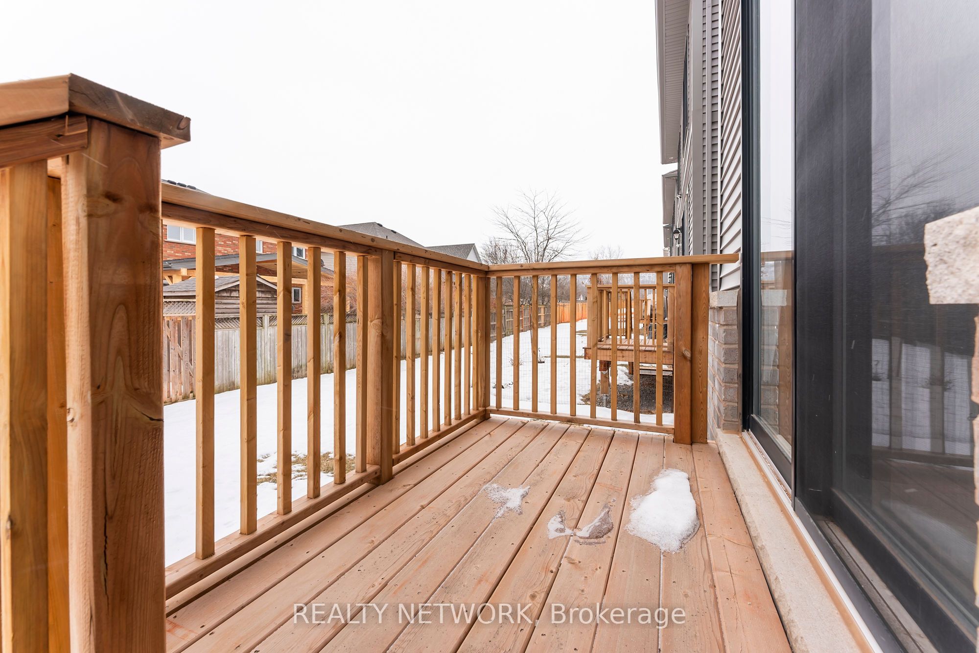 107 Starfire Crescent Property Photo 34