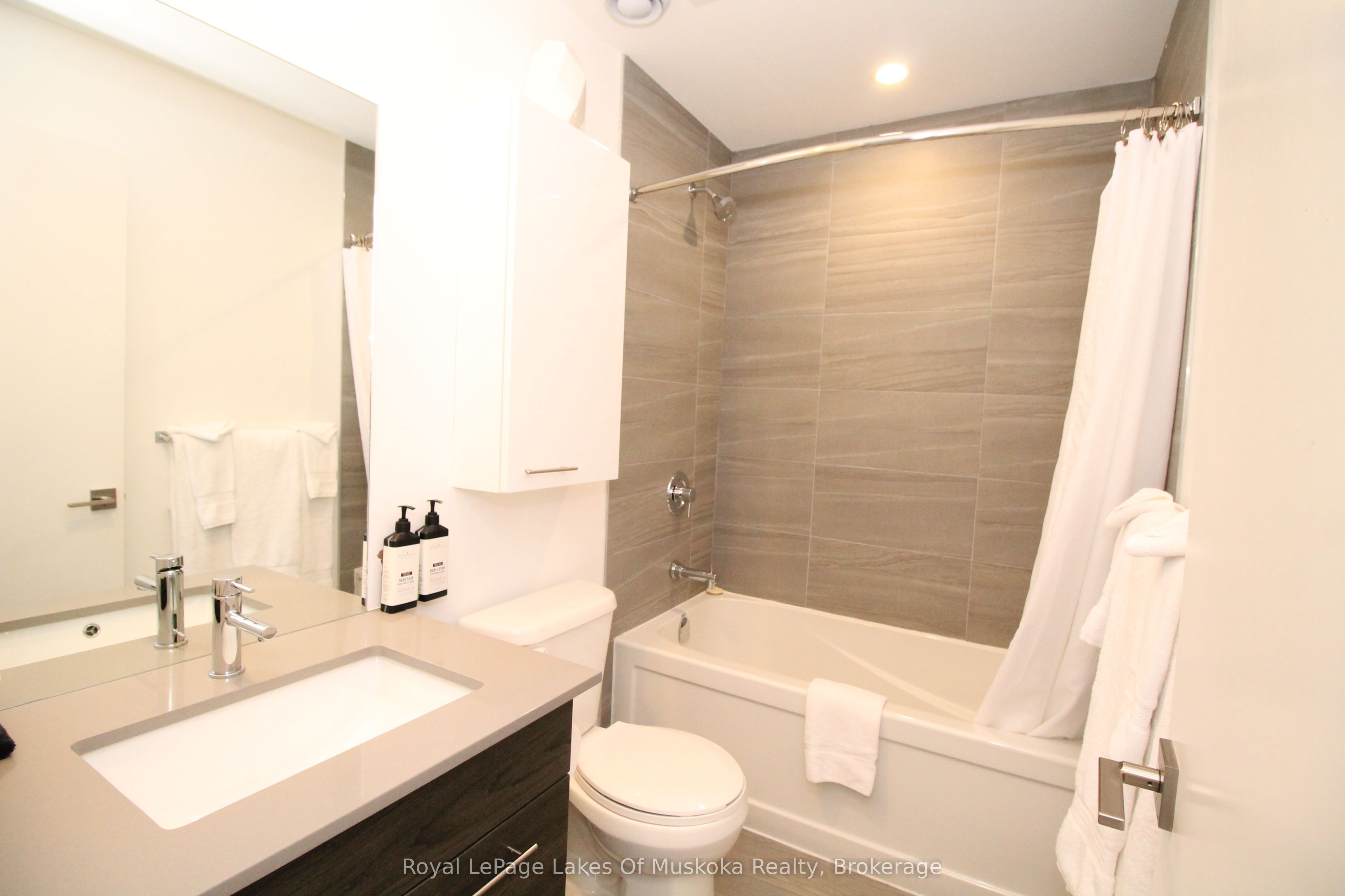 120 Carrick Trail 313 Property Photo 12