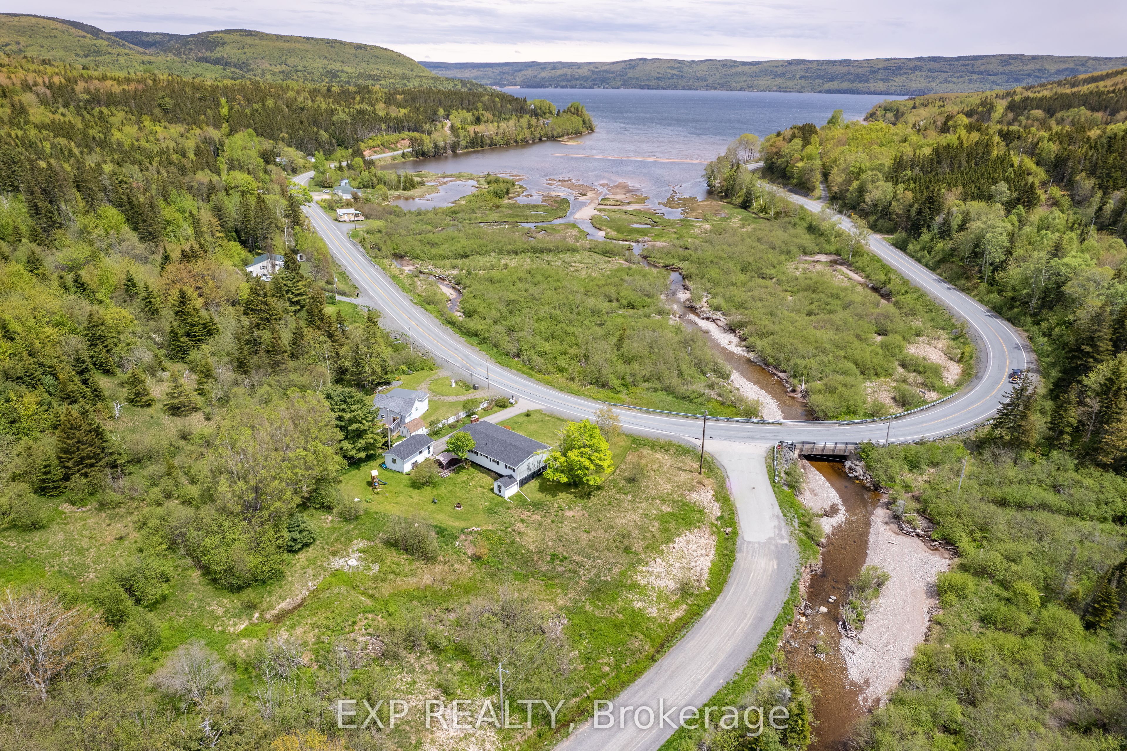 49742 Cabot Trail Property Photo