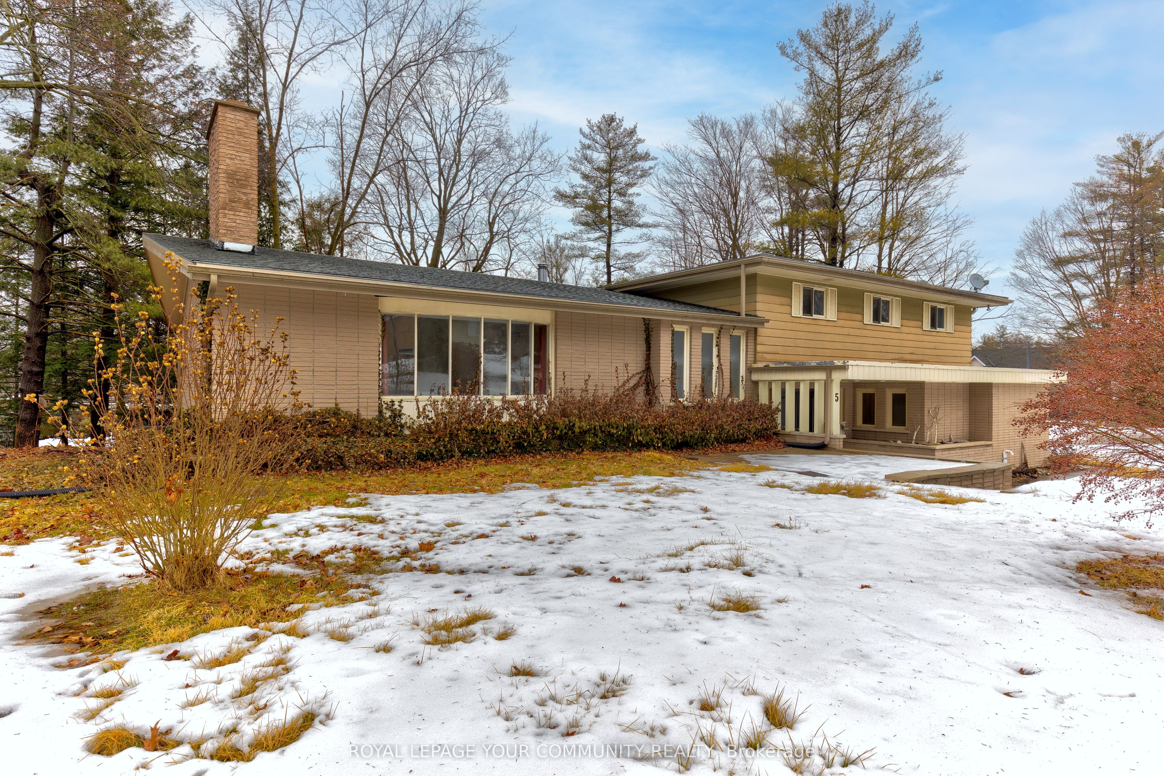 5 Hillside Drive Property Photo