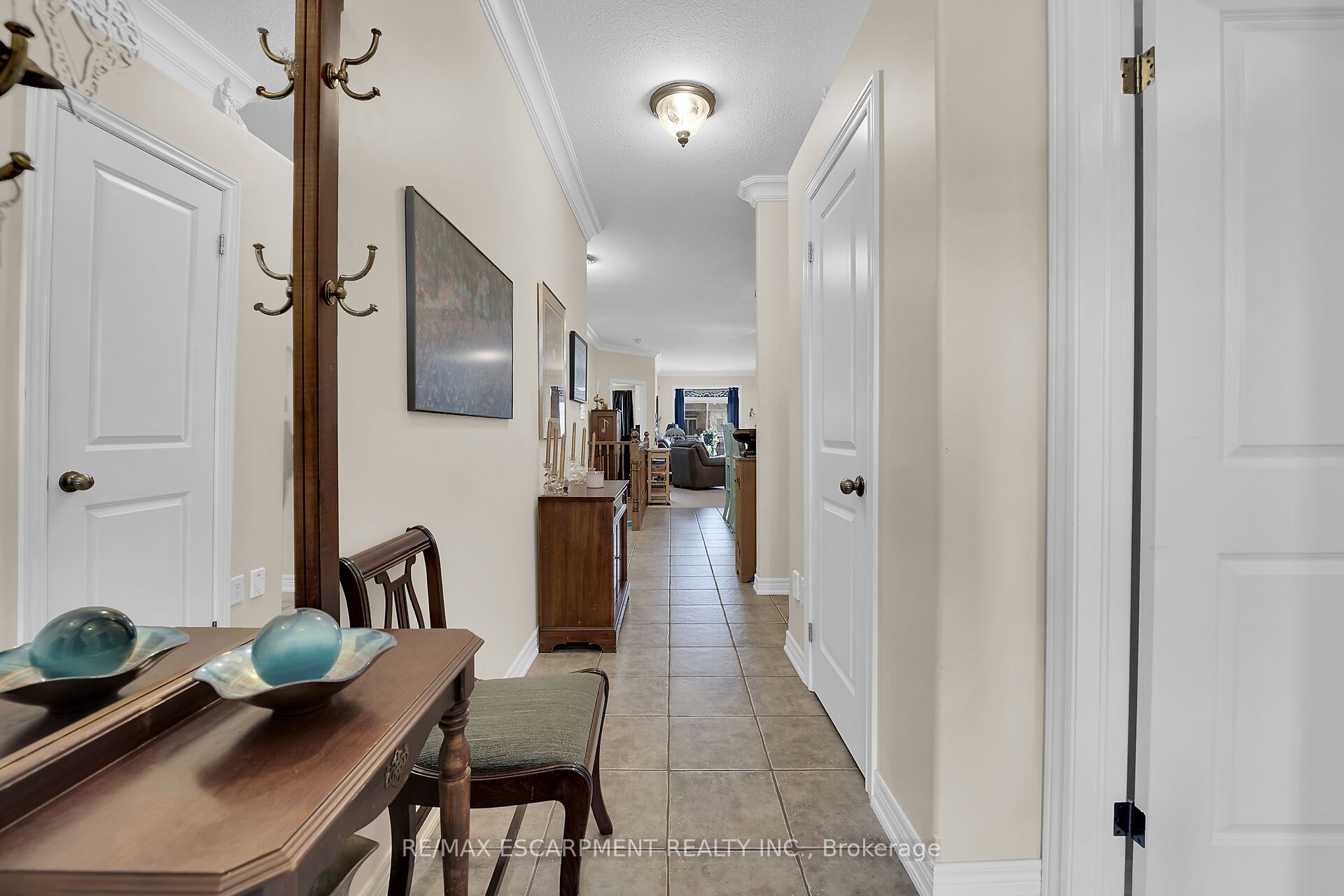 15 Iron Bridge Court Property Photo 5