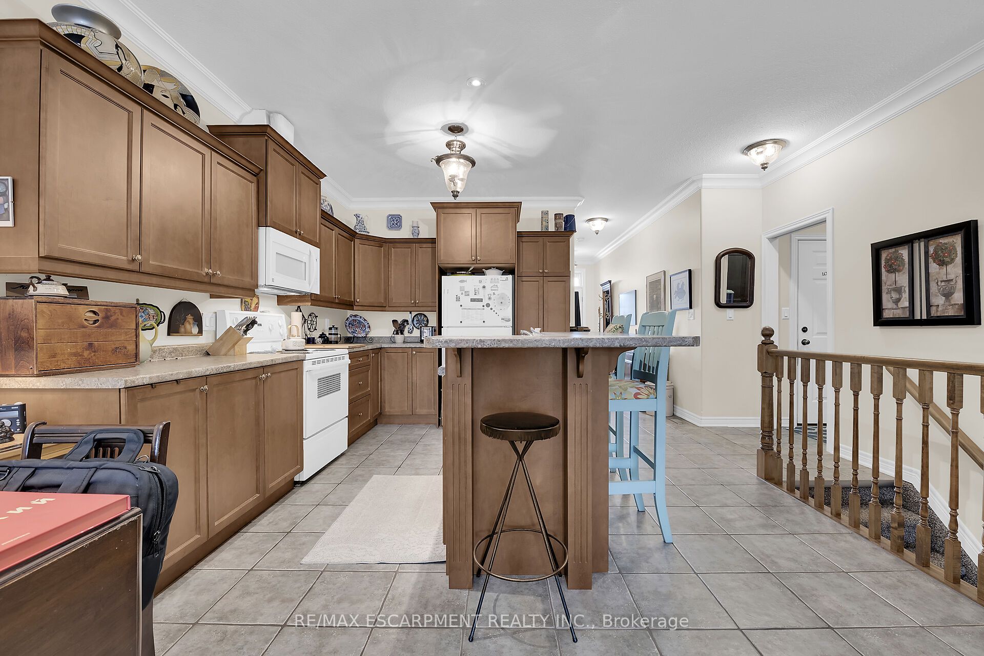 15 Iron Bridge Court Property Photo 8