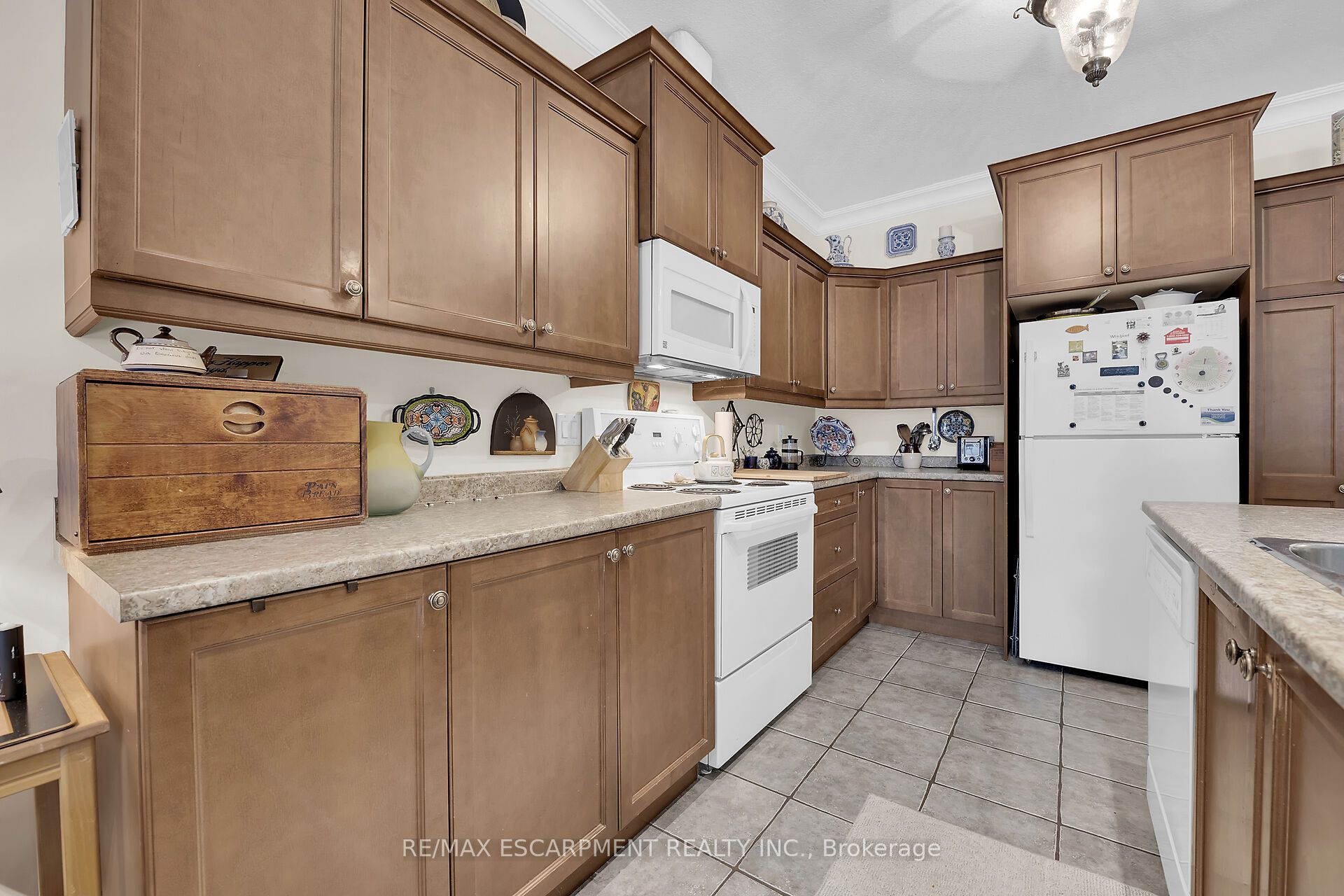15 Iron Bridge Court Property Photo 9