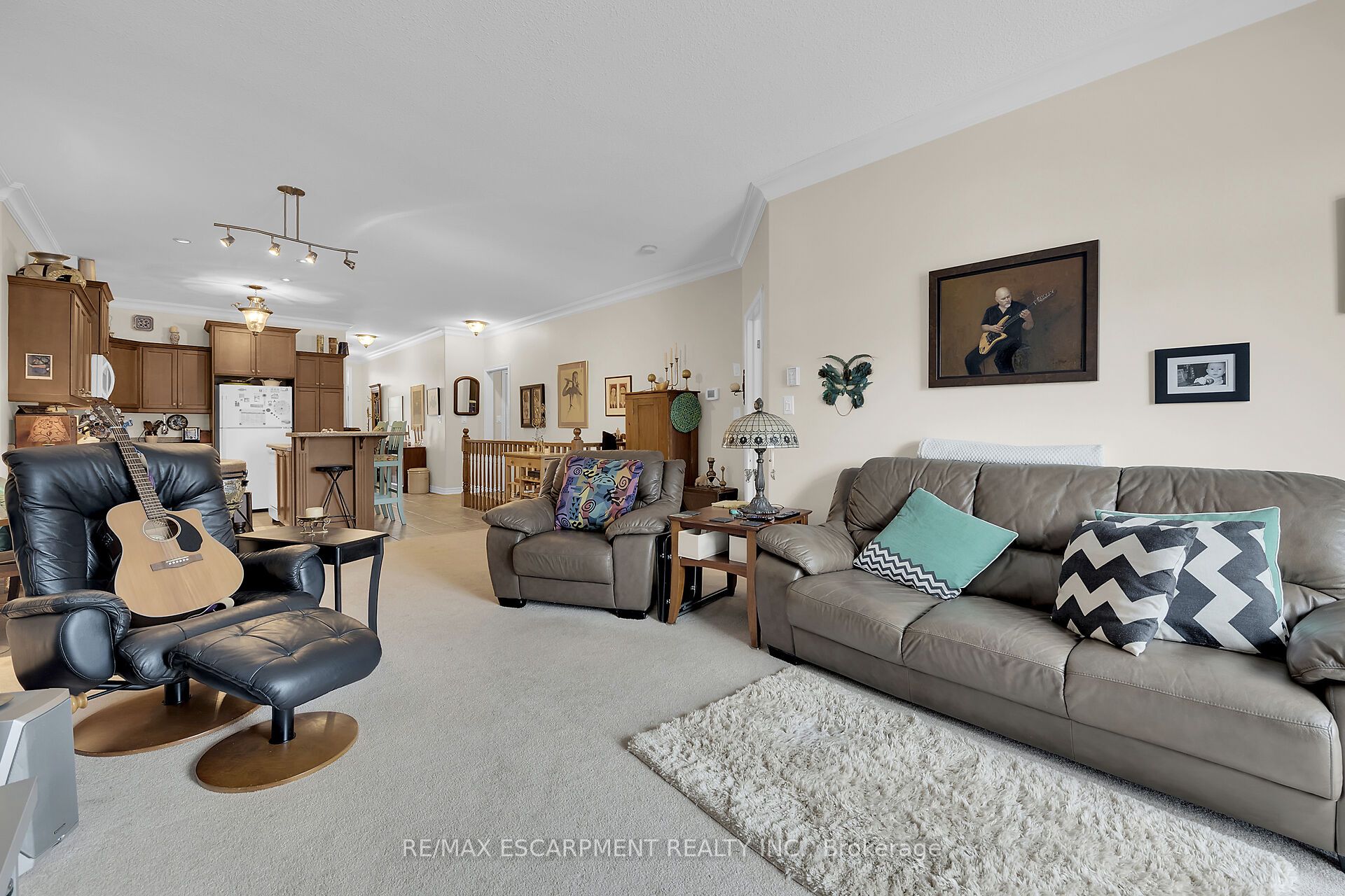 15 Iron Bridge Court Property Photo 17