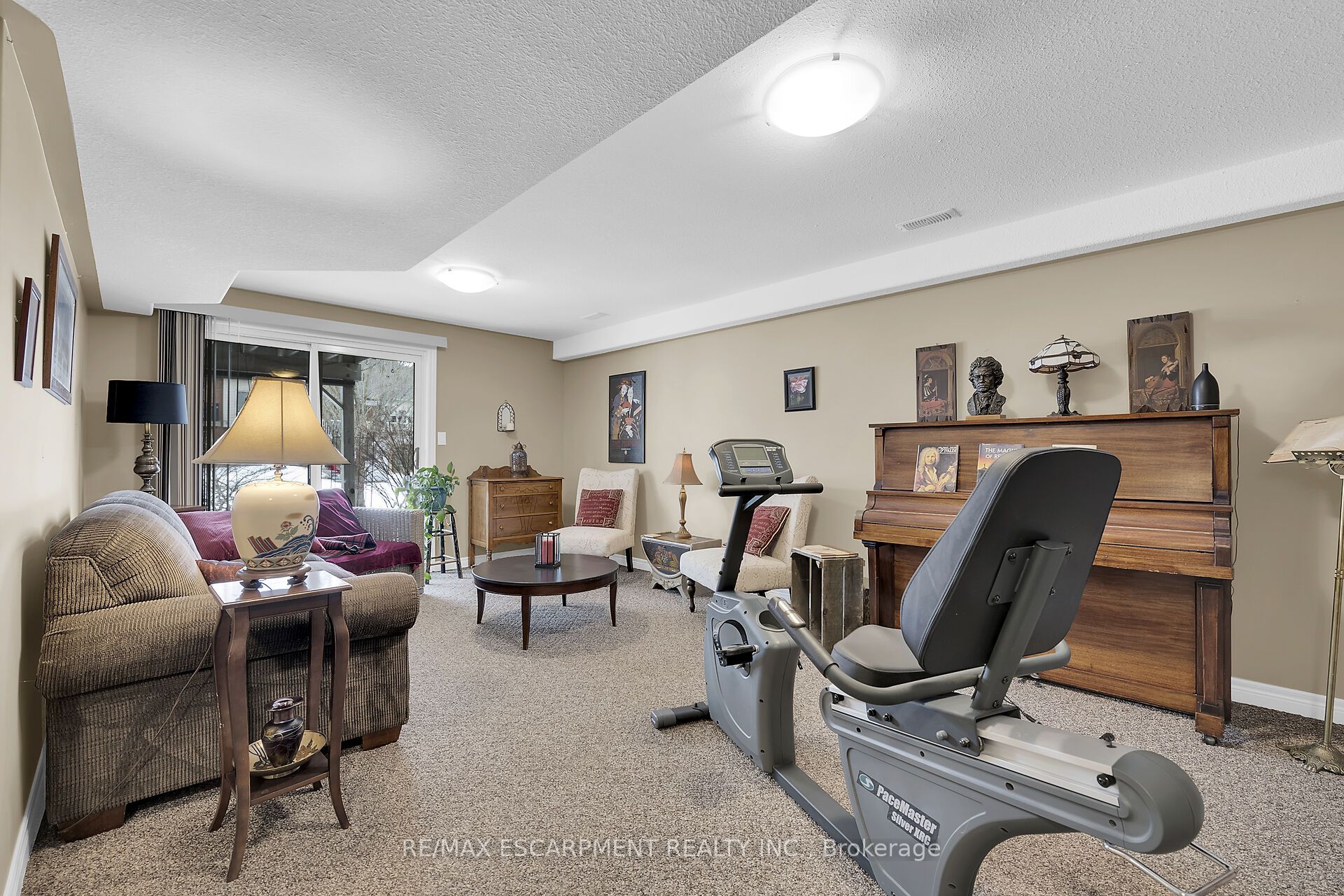 15 Iron Bridge Court Property Photo 29