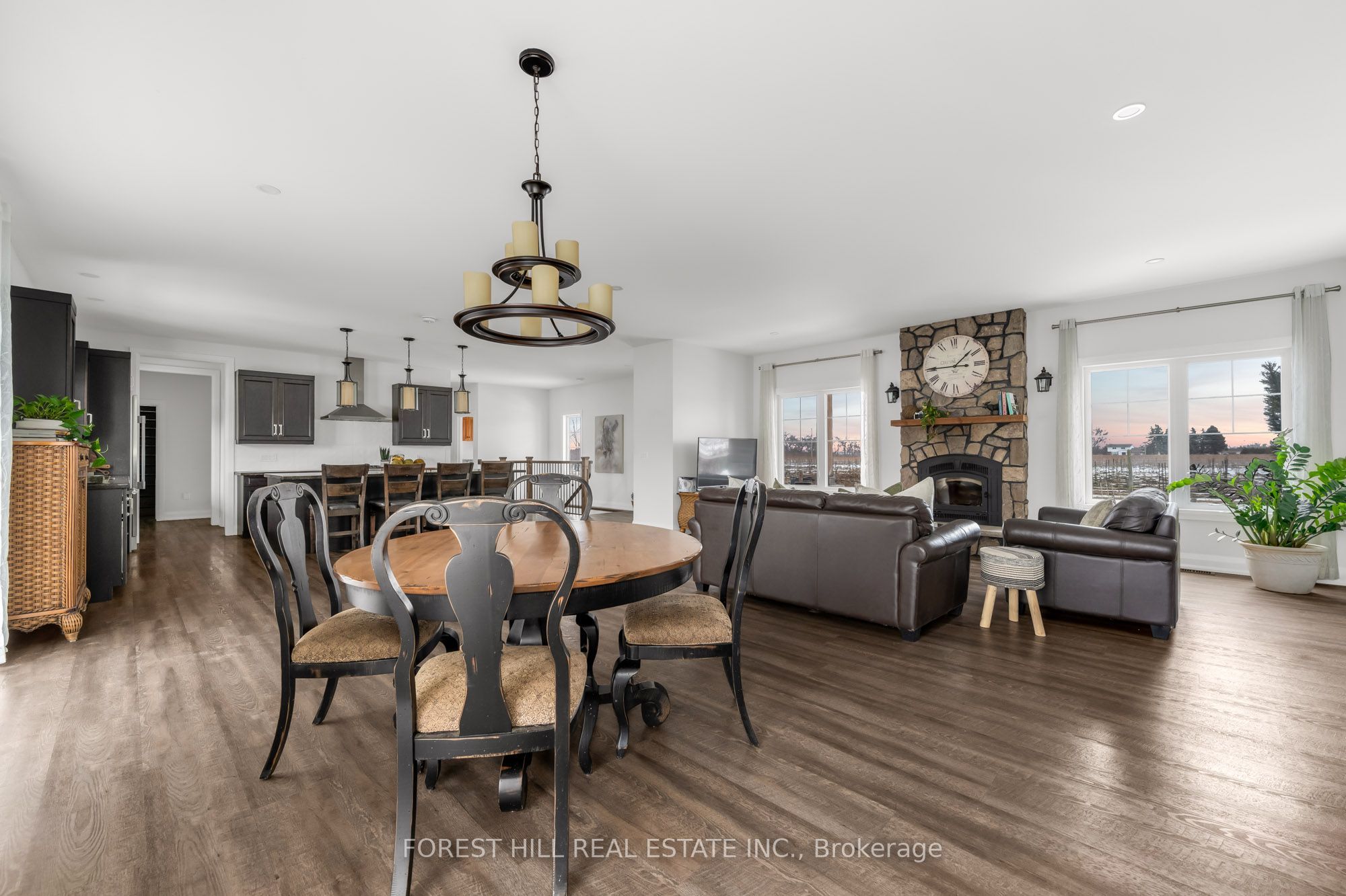 3756 Ninth Street Property Photo 2