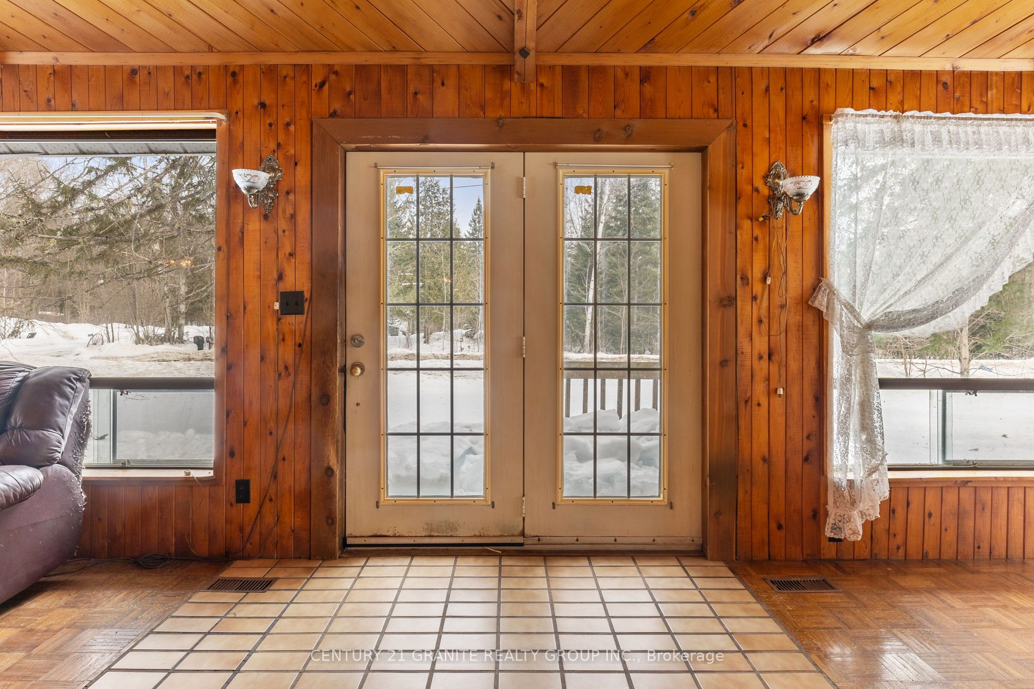 1342 Boulter Road Property Photo