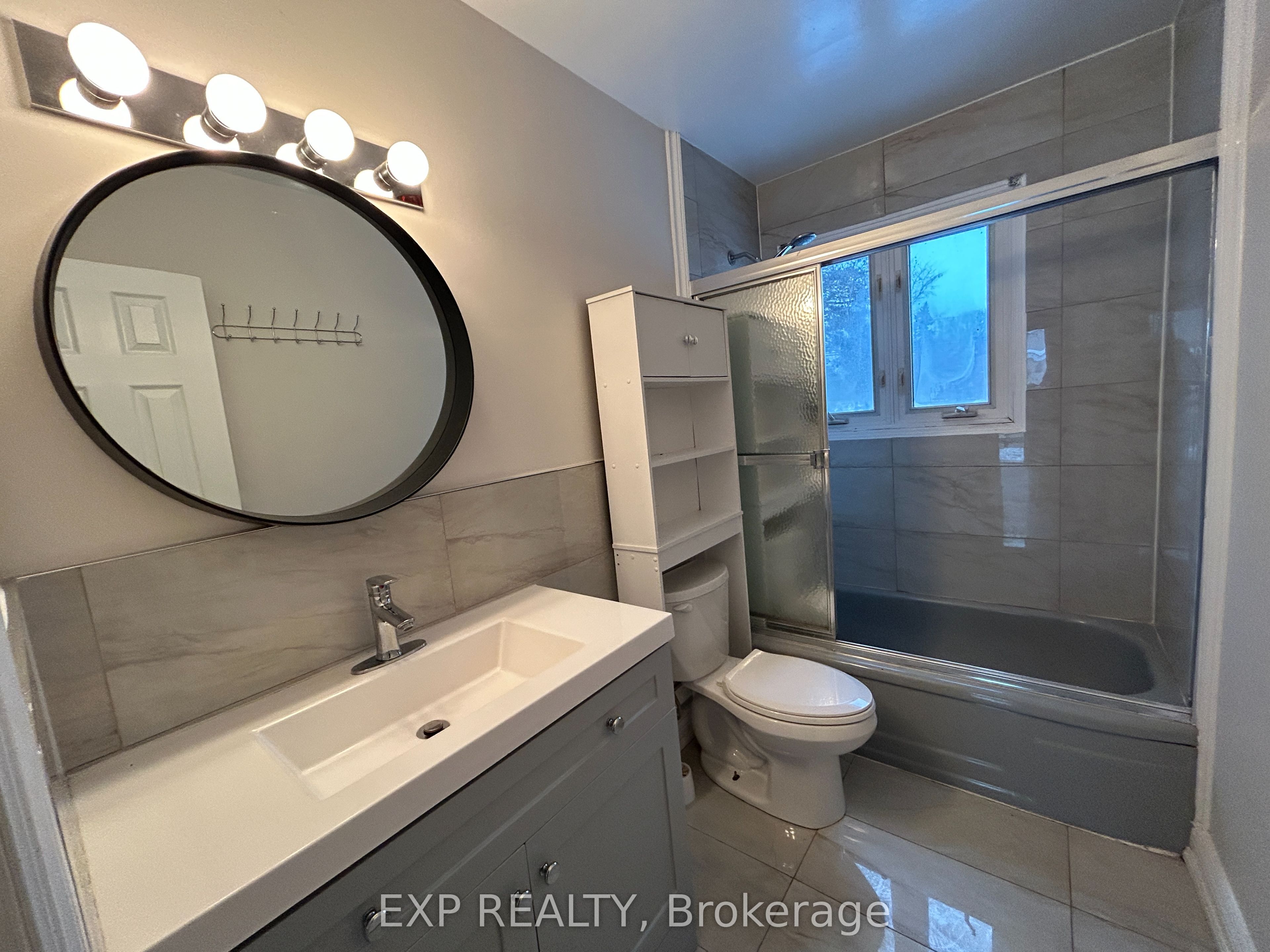 24 Oxford Avenue Property Photo 6