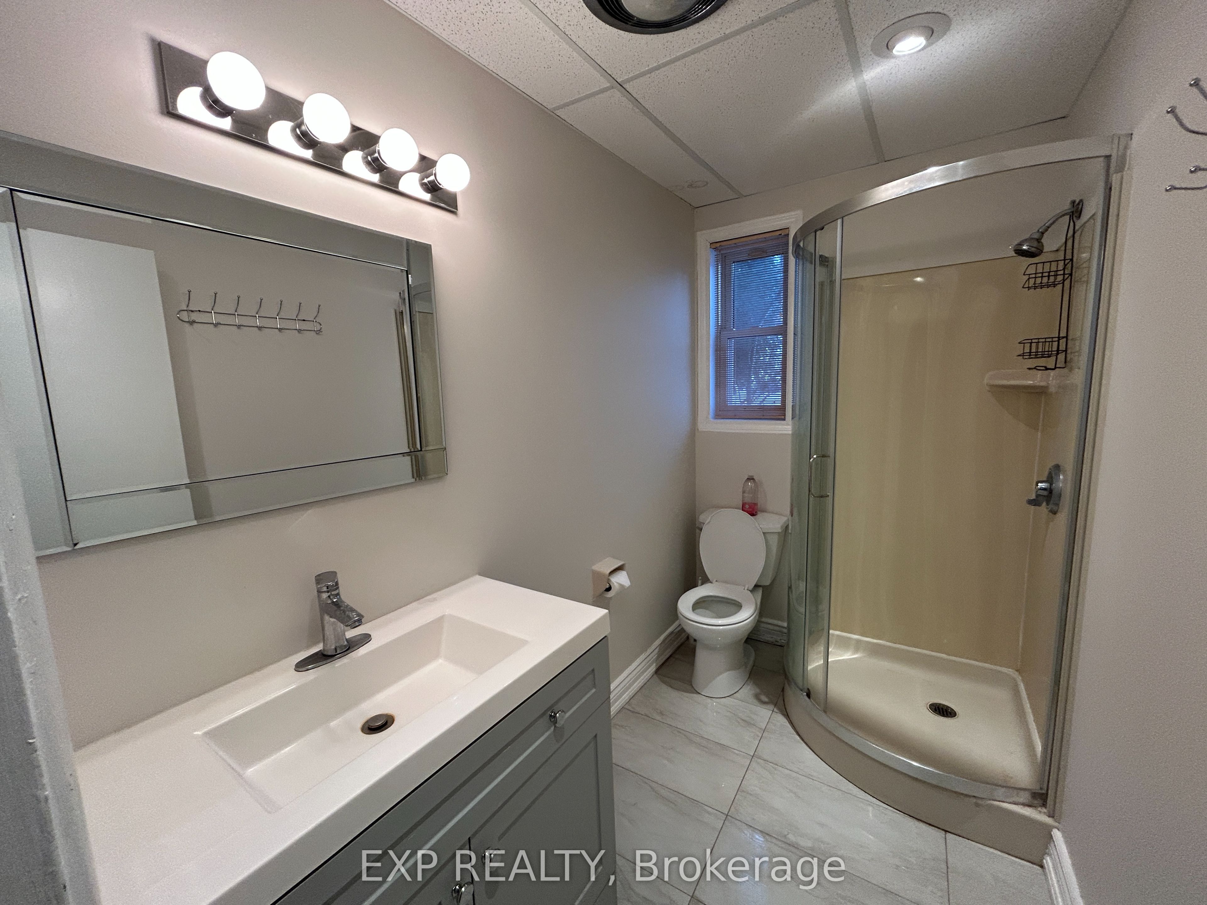 24 Oxford Avenue Property Photo 7