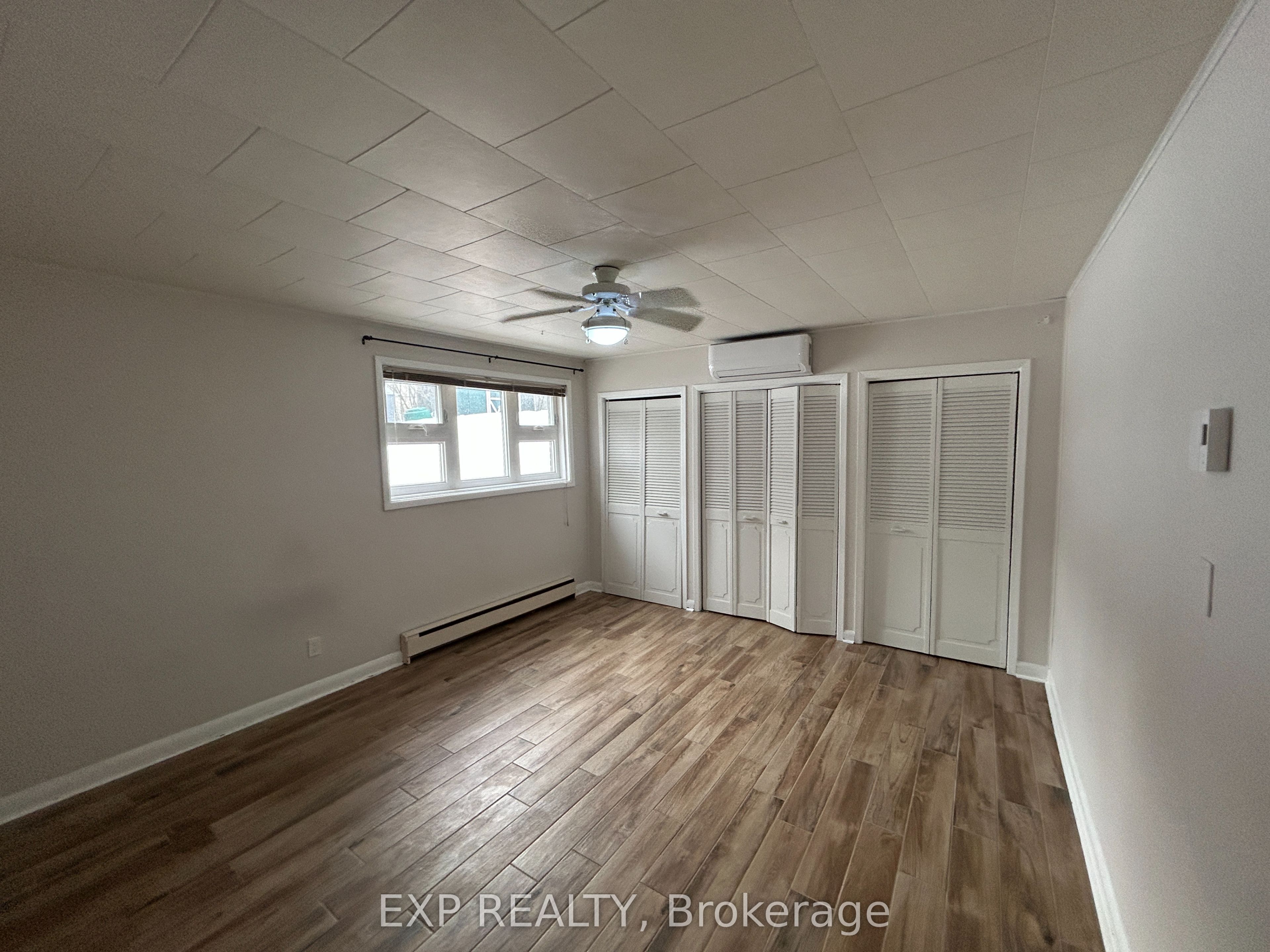 24 Oxford Avenue Property Photo 9