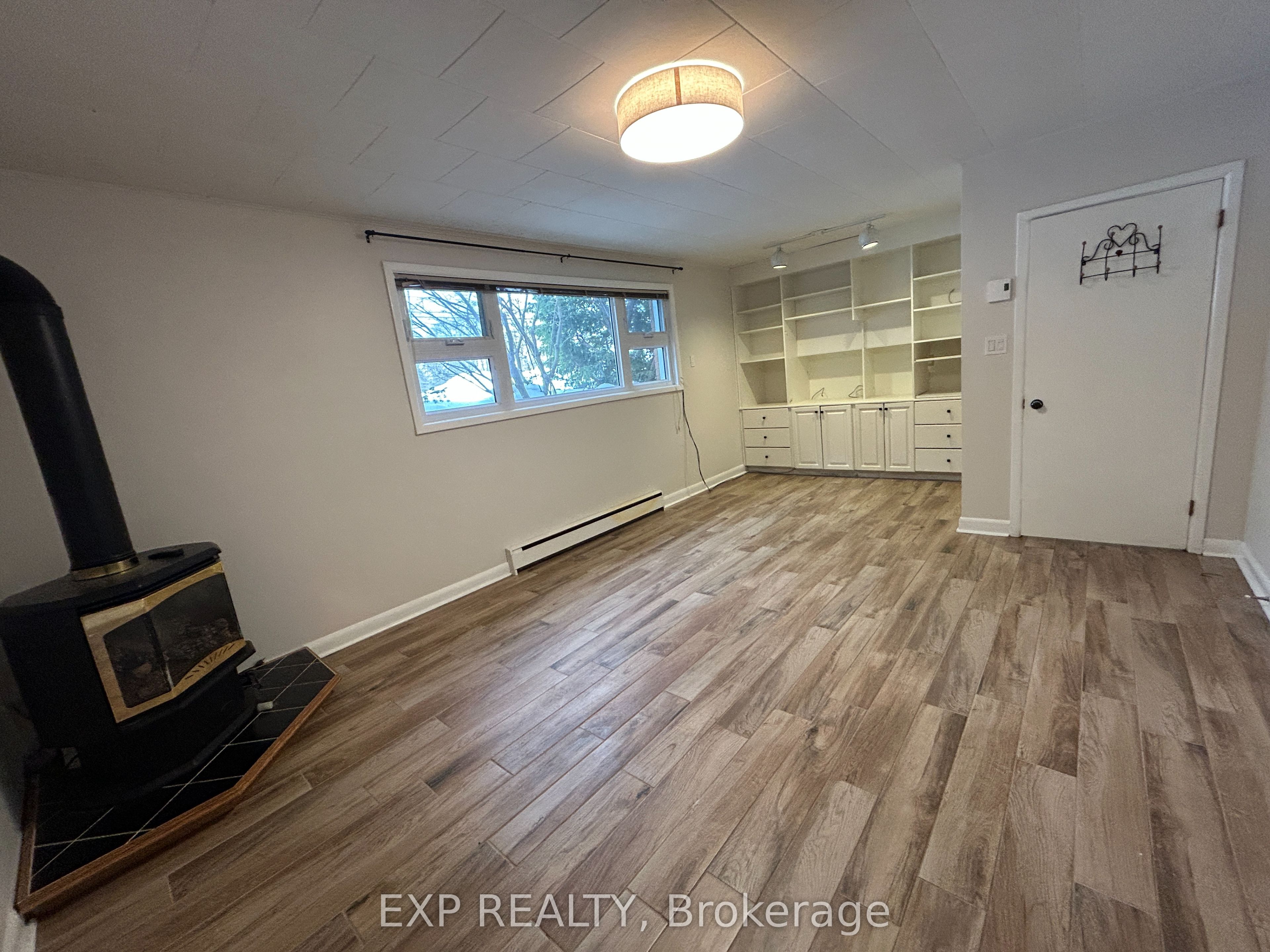 24 Oxford Avenue Property Photo 11