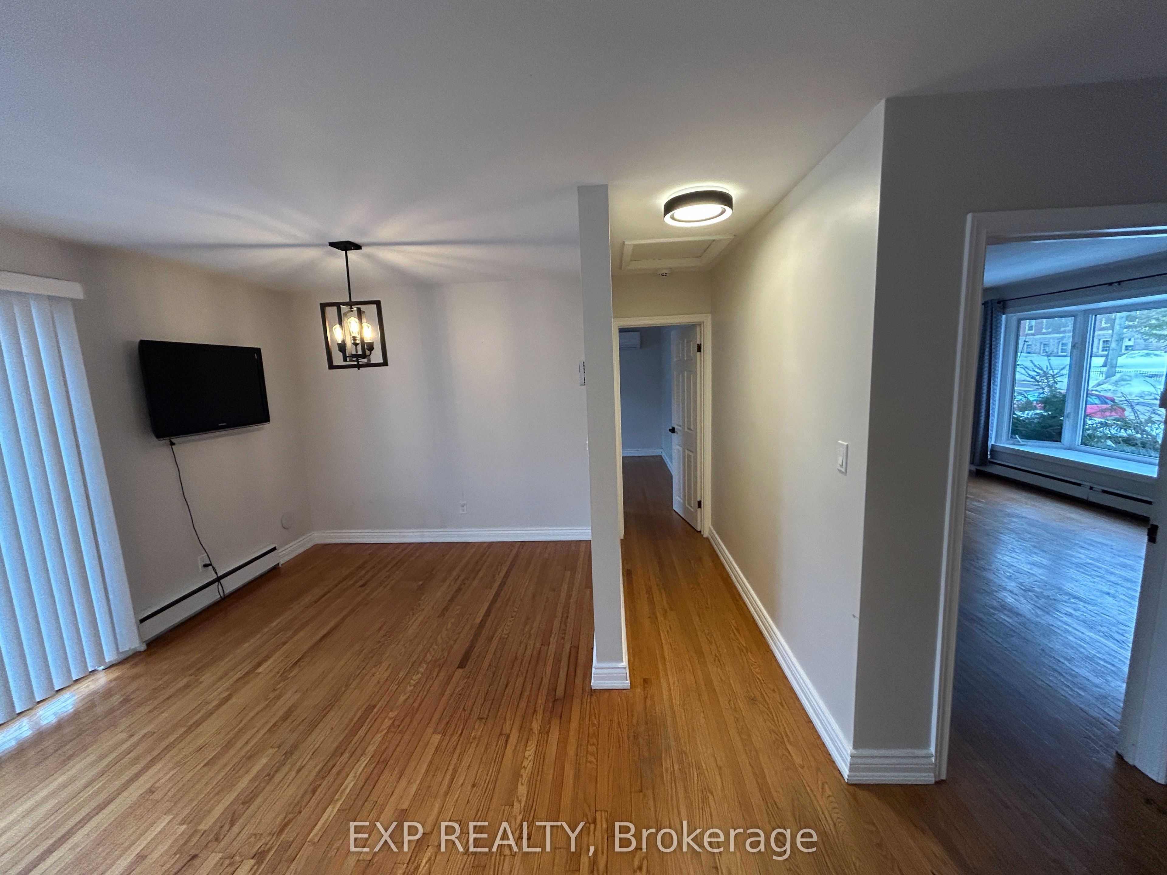 24 Oxford Avenue Property Photo 12