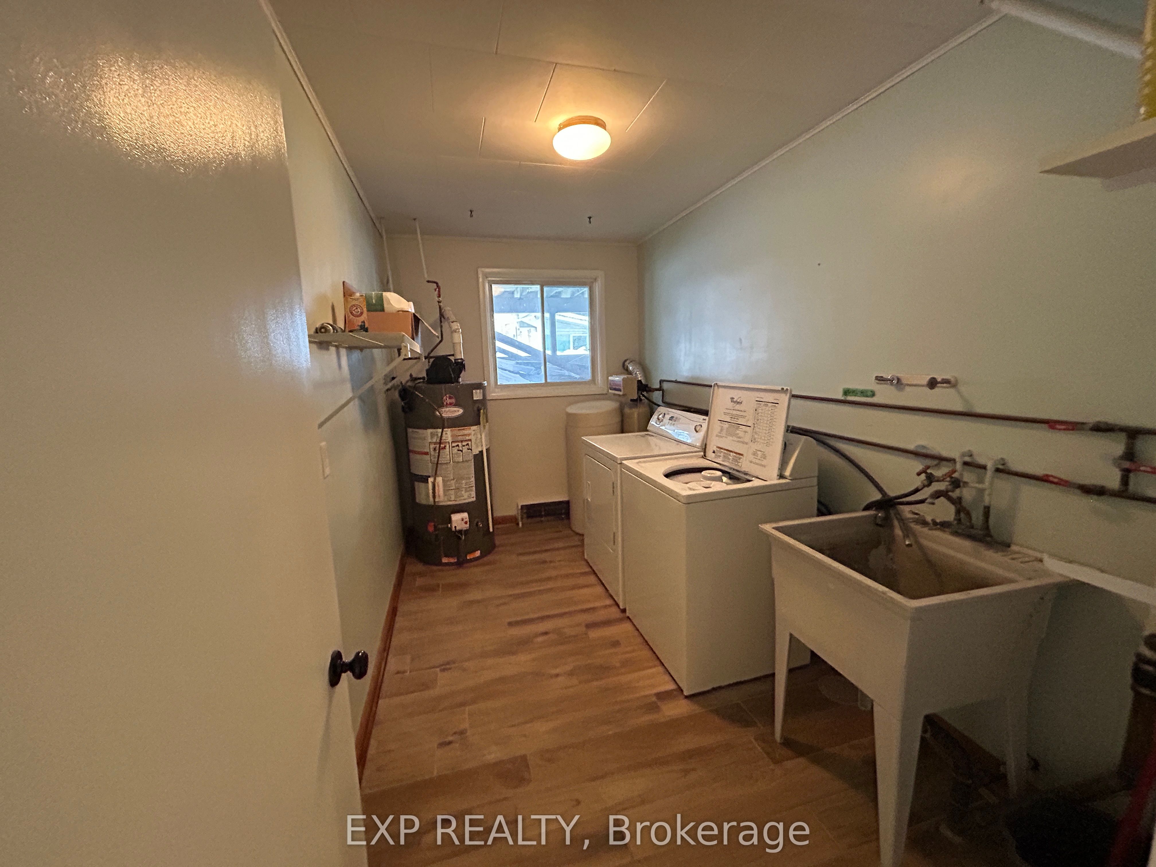 24 Oxford Avenue Property Photo 15