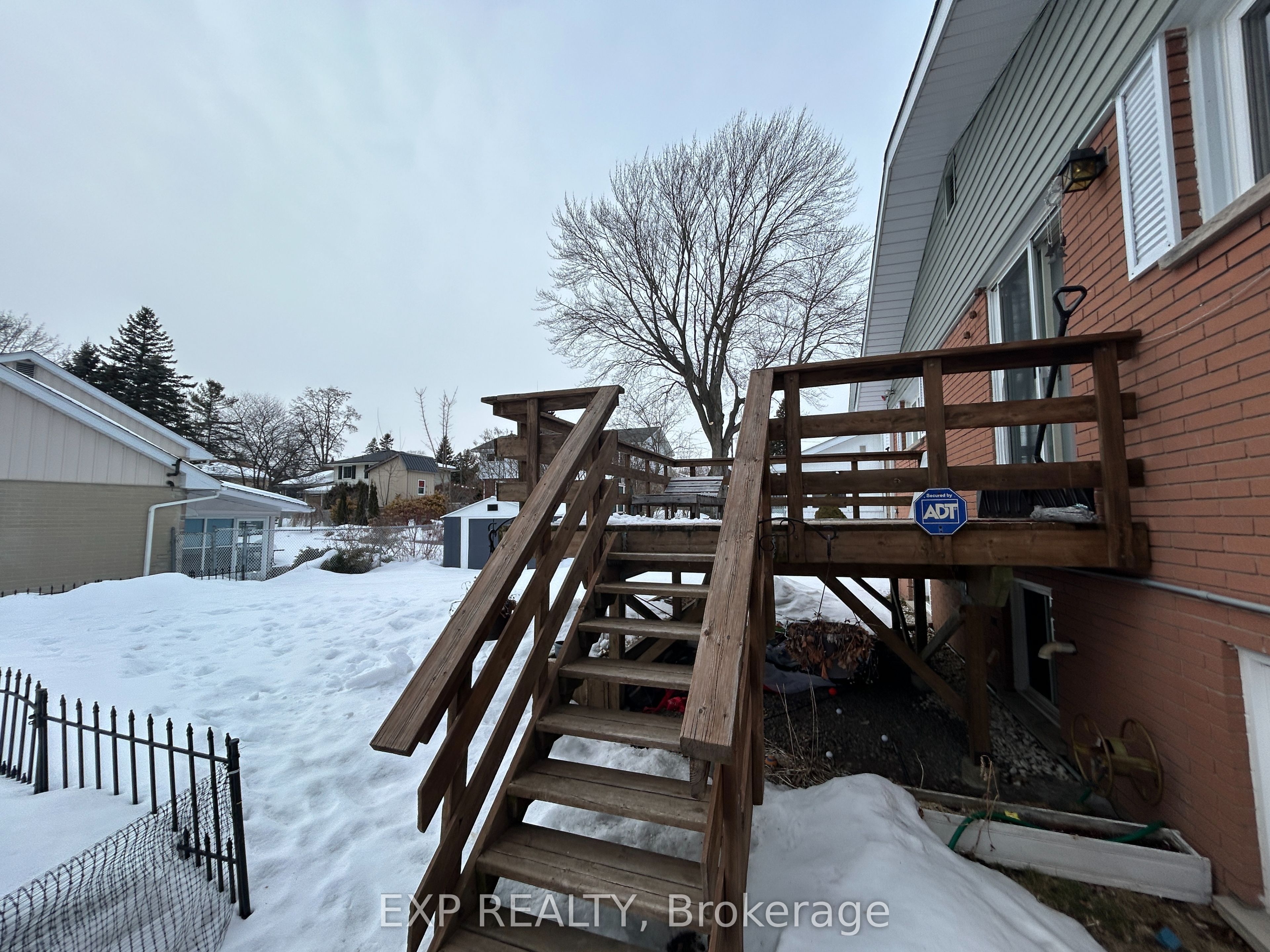 24 Oxford Avenue Property Photo 16