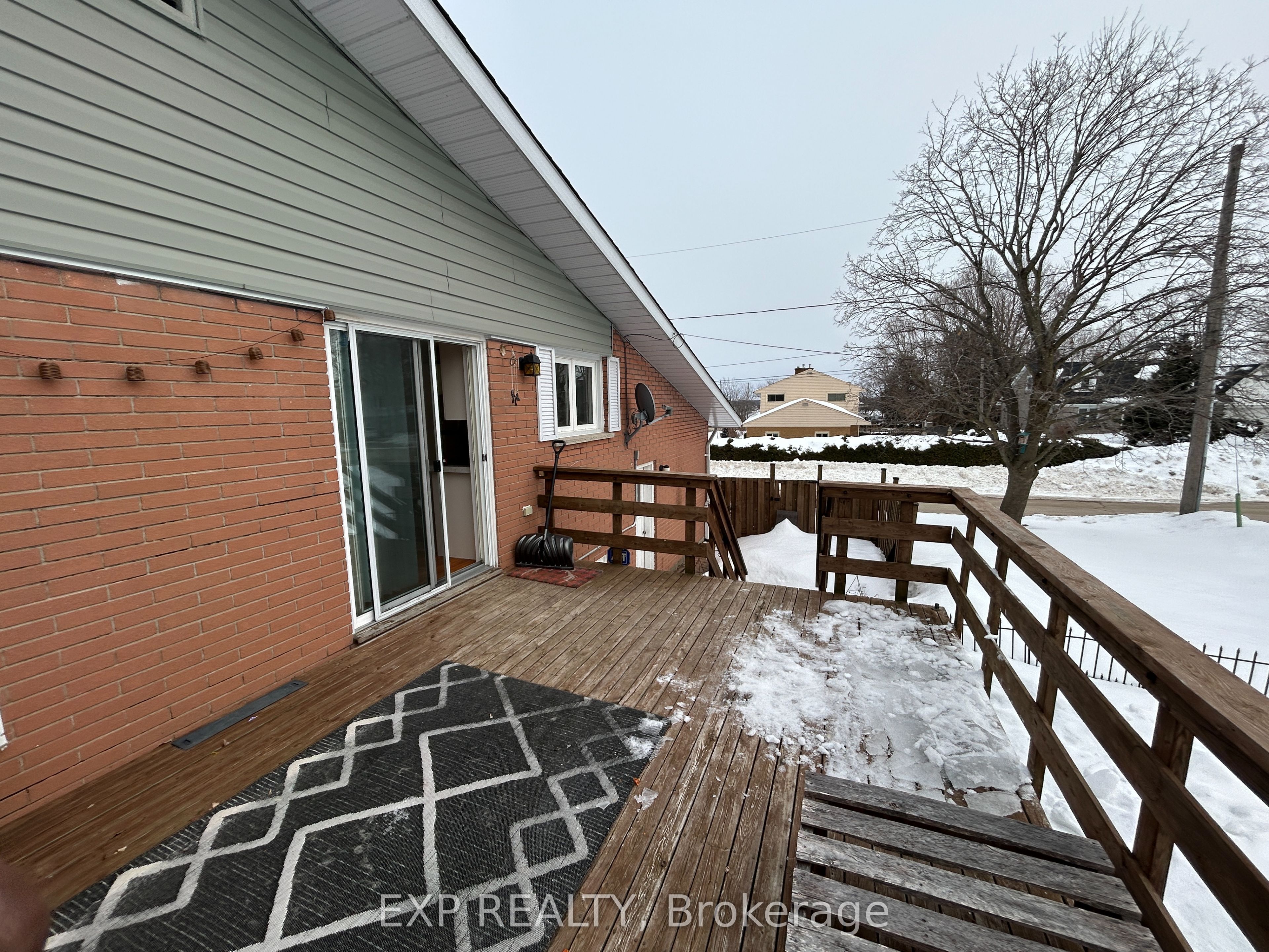 24 Oxford Avenue Property Photo 17