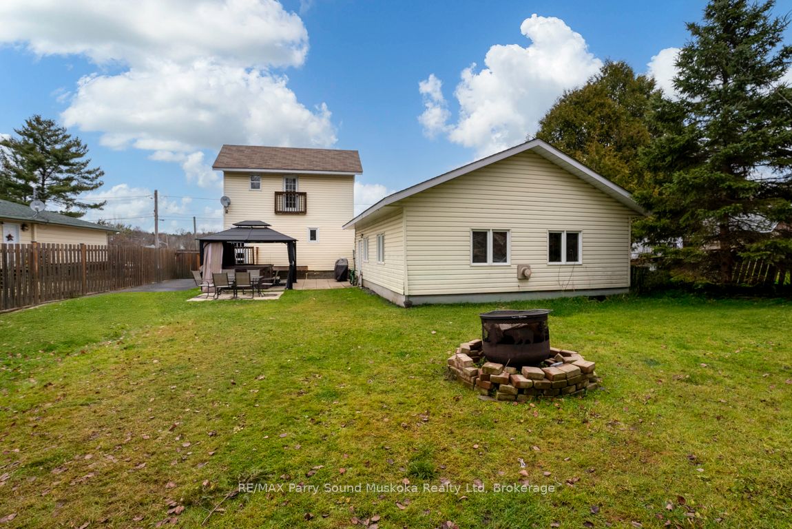 8 Meadow Street Property Photo 3
