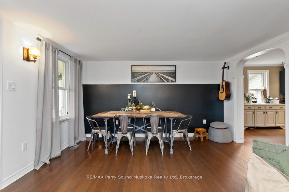8 Meadow Street Property Photo 11