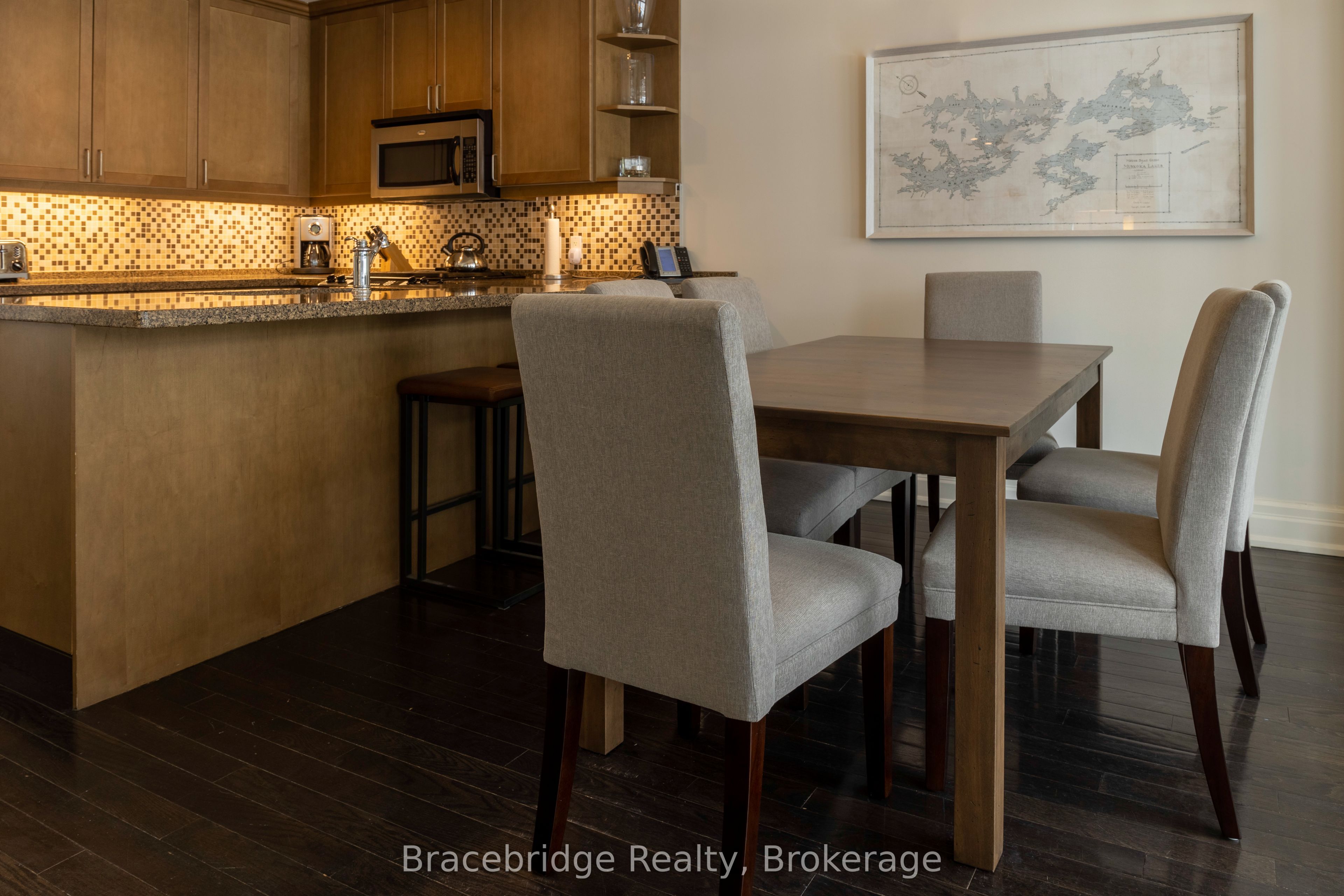 1869 Muskoka 118 Highway W G102-c2 Property Photo 10