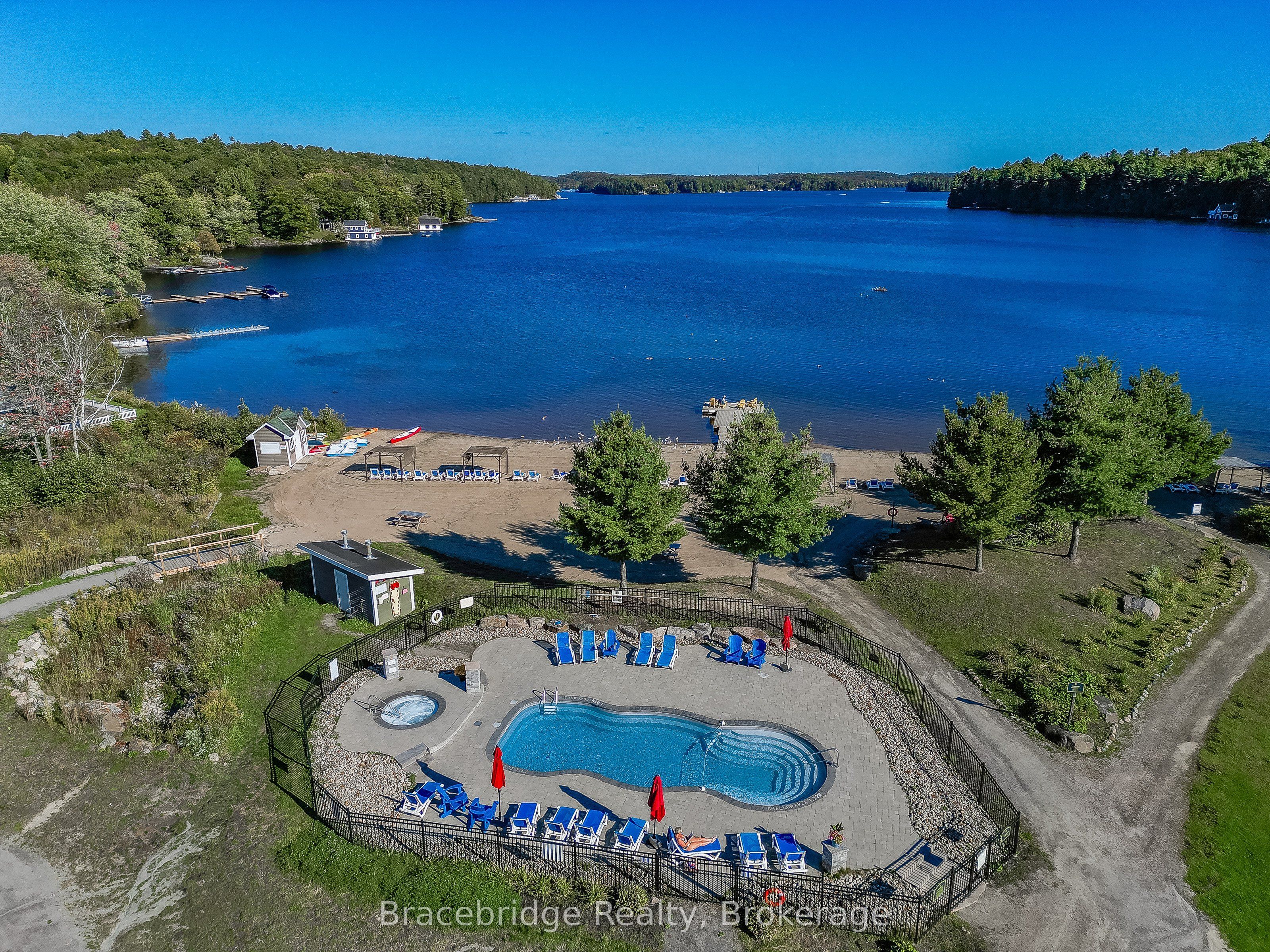 1869 Muskoka 118 Highway W G102-c2 Property Photo 27