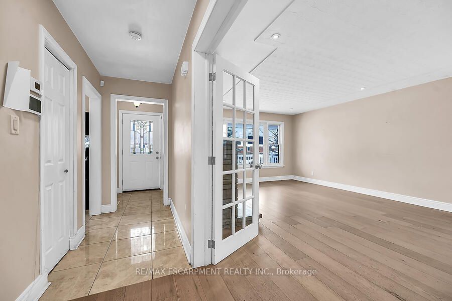 105 Kings Forest Drive Property Photo 8
