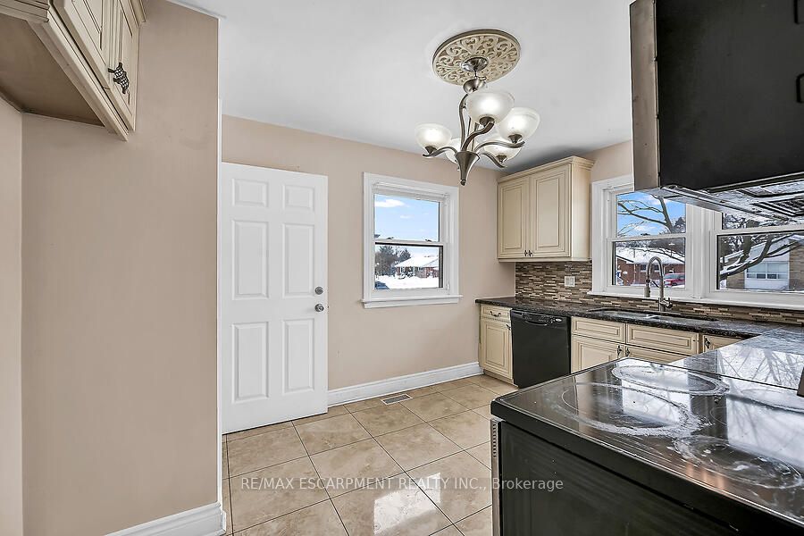 105 Kings Forest Drive Property Photo 9
