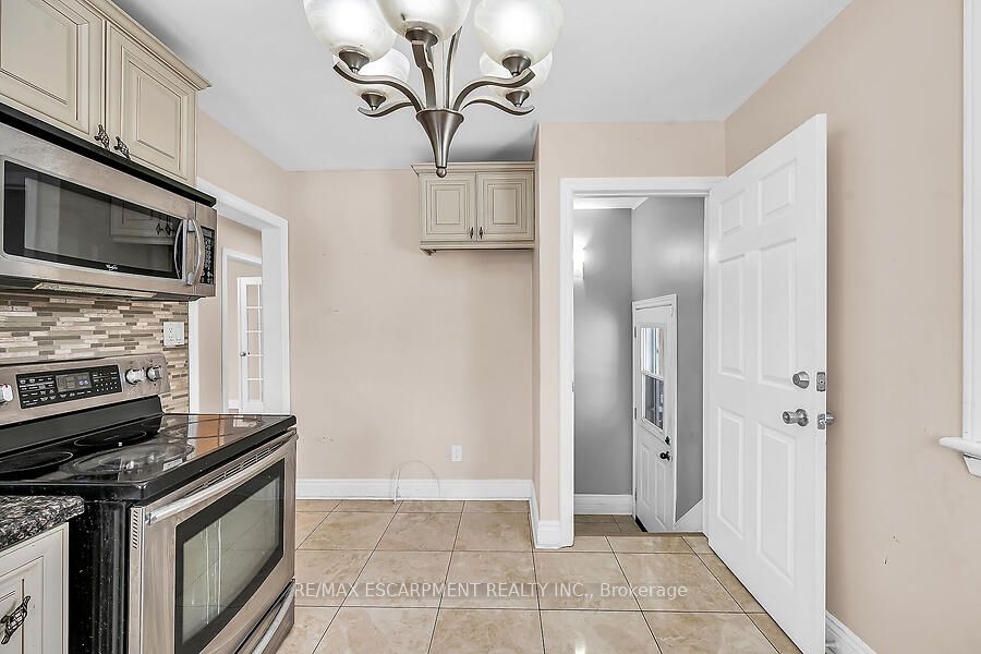 105 Kings Forest Drive Property Photo 12