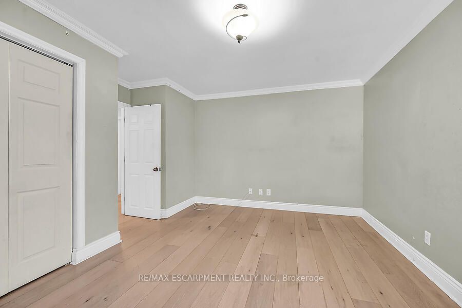 105 Kings Forest Drive Property Photo 17