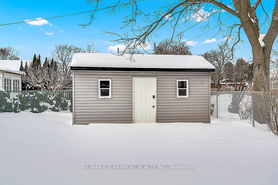 105 Kings Forest Drive Property Photo 43