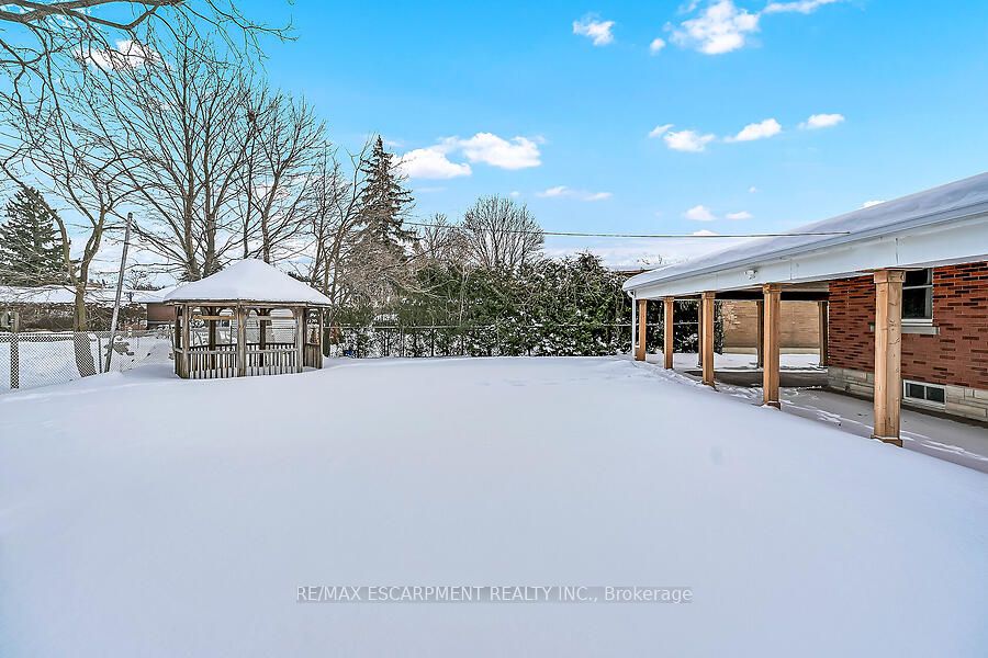 105 Kings Forest Drive Property Photo 45