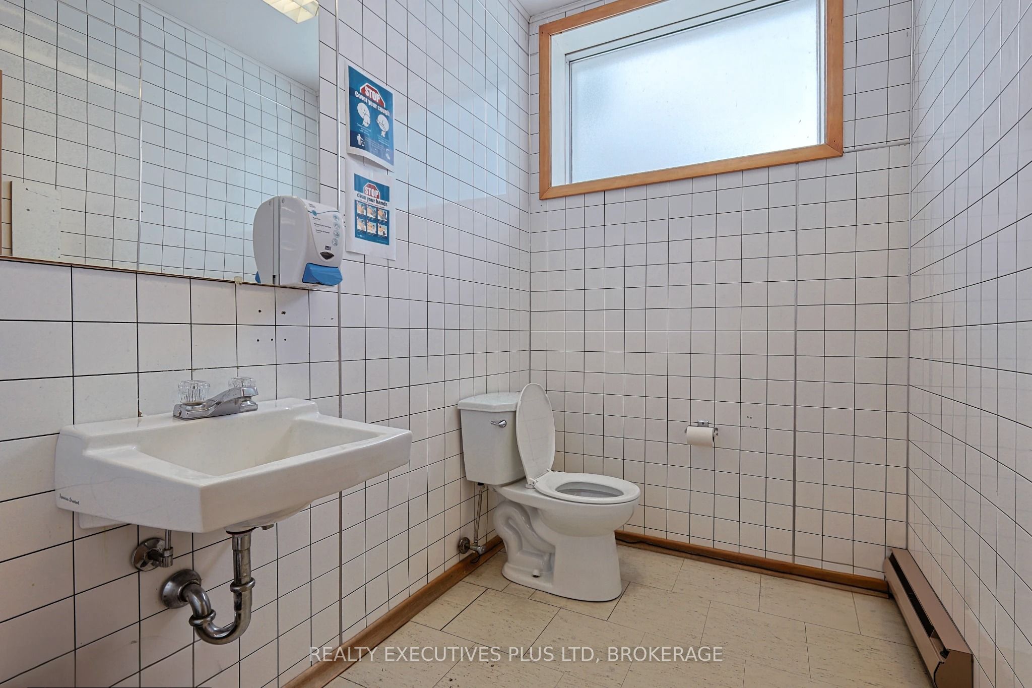 3763 Main Street Property Photo 15