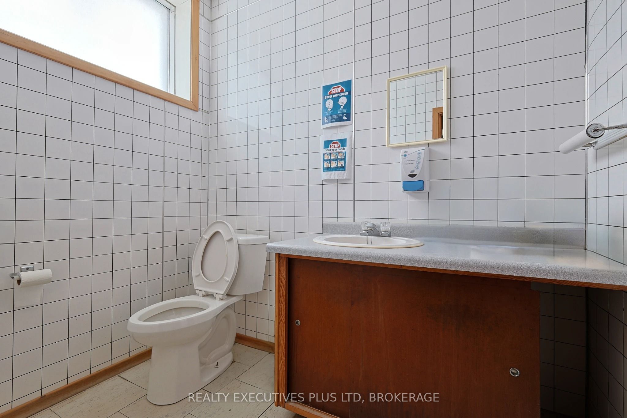 3763 Main Street Property Photo 16