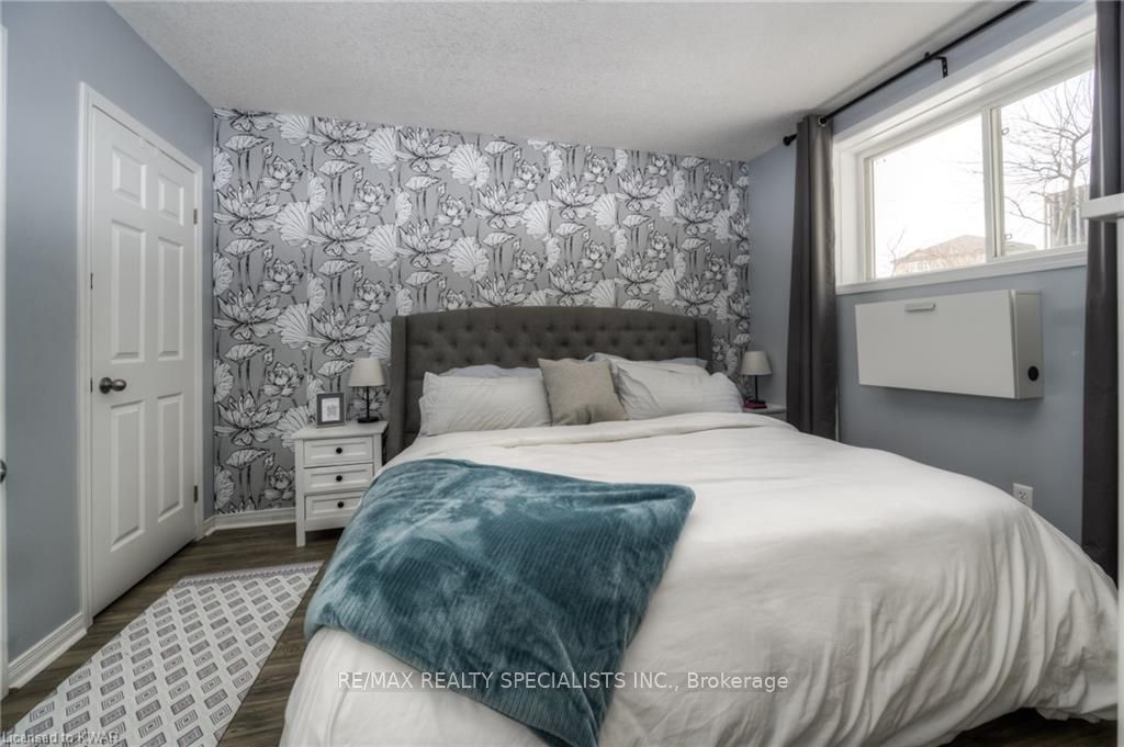 #d - 246 Westmeadow Drive Property Photo 4