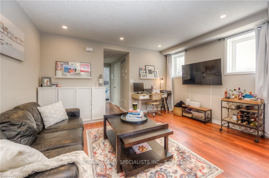 #d - 246 Westmeadow Drive Property Photo 15