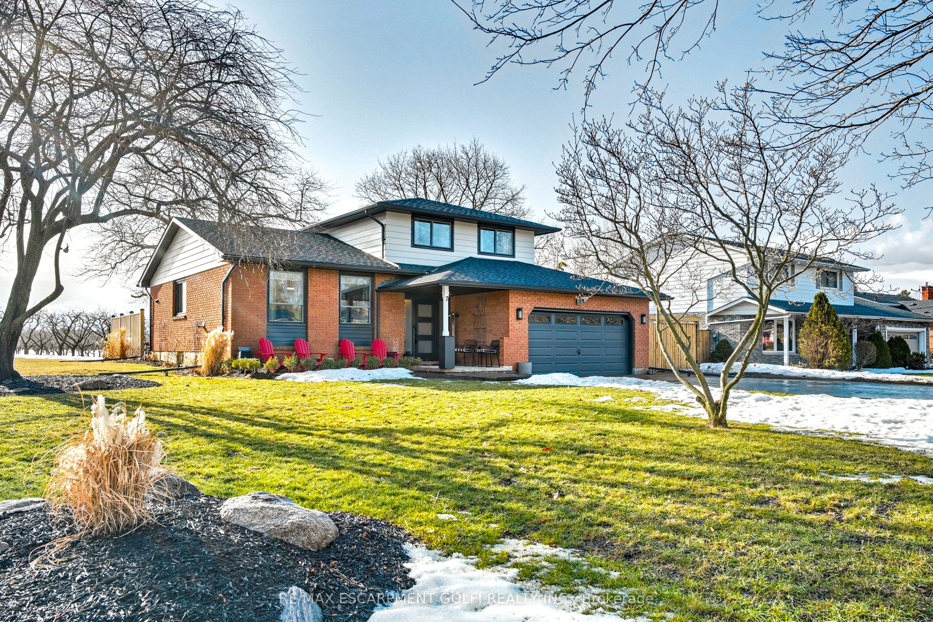 7 Garrison Village Dr Property Photo