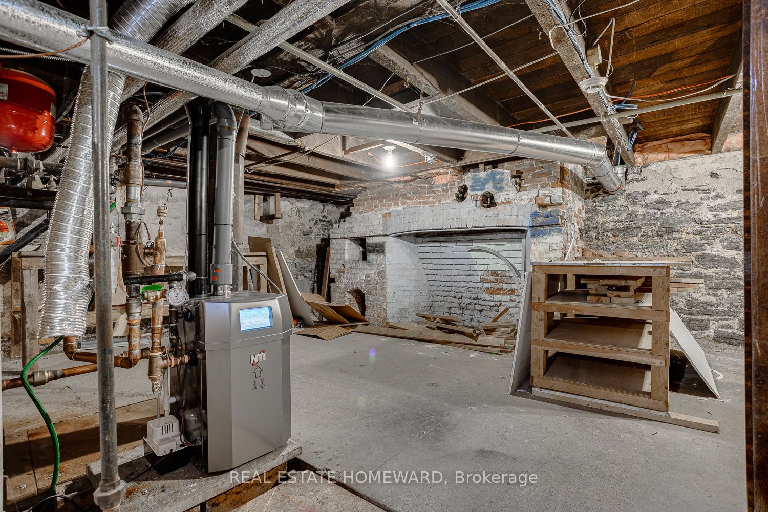 319 Division Street Property Photo 14
