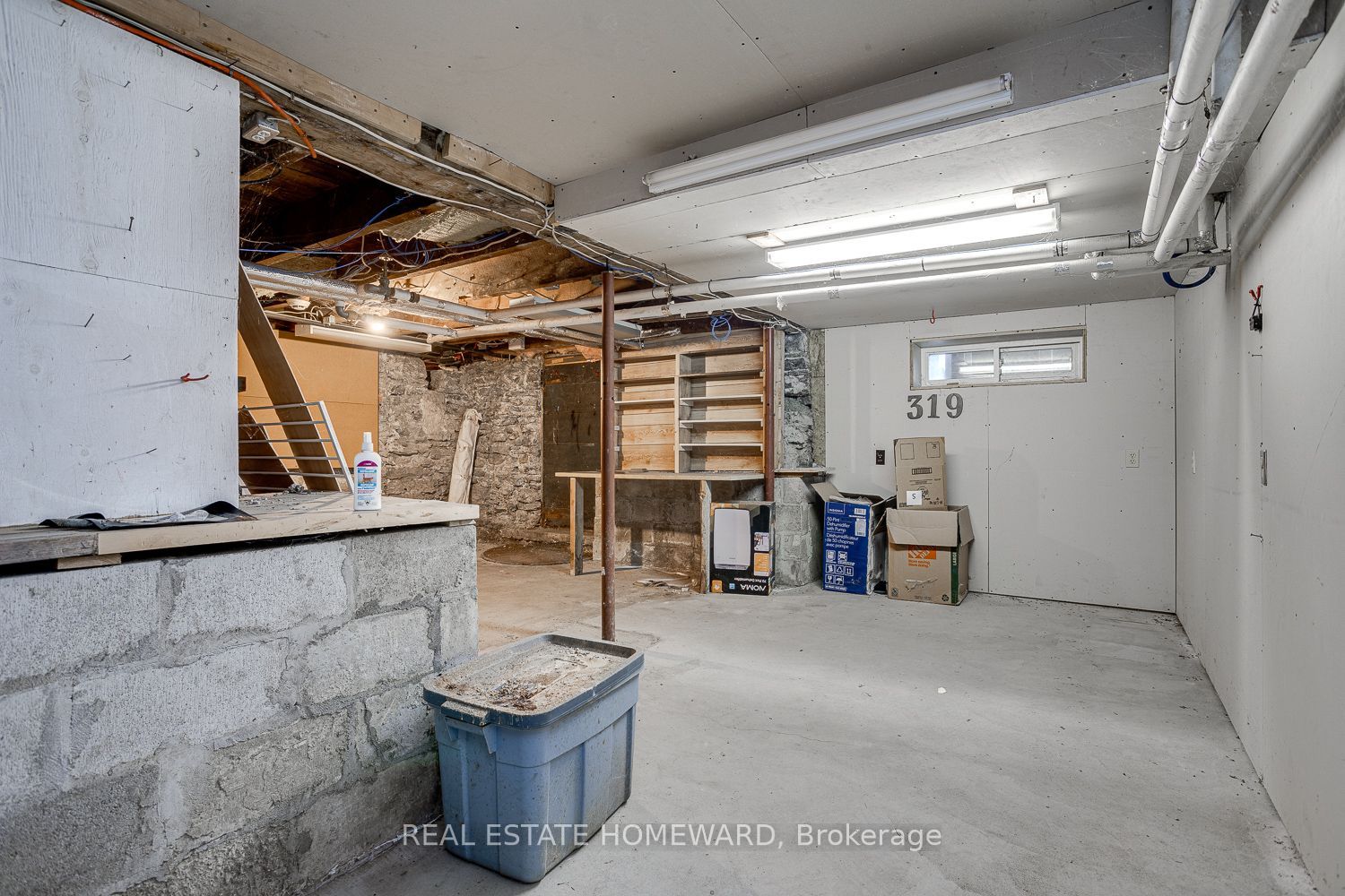319 Division Street Property Photo 16