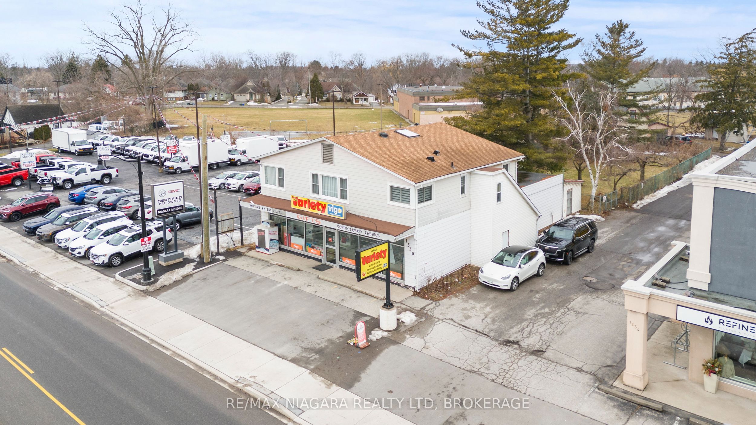 1530 Niagara Stone Rd Property Photo