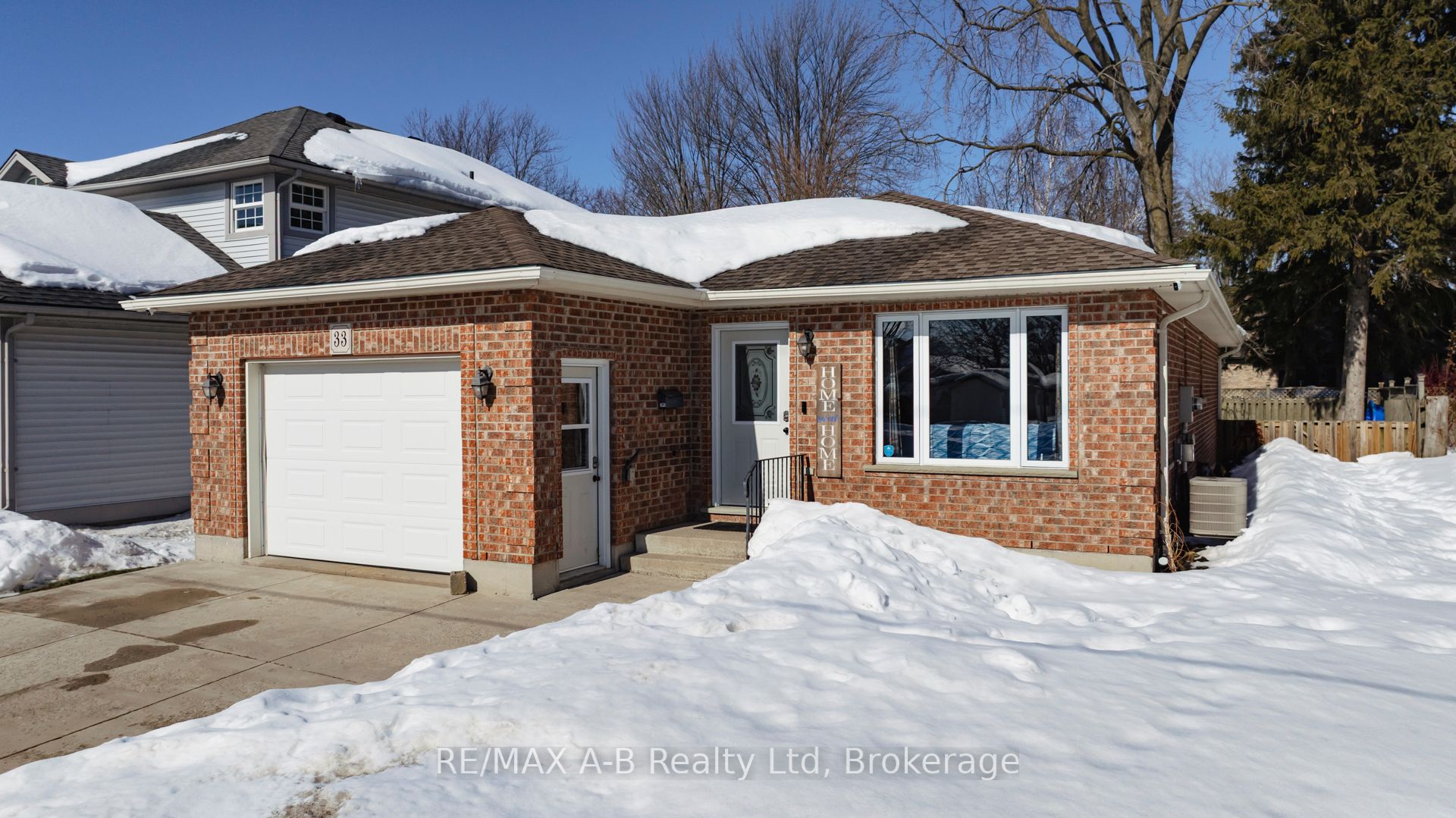 33 Cobourg Street Property Photo