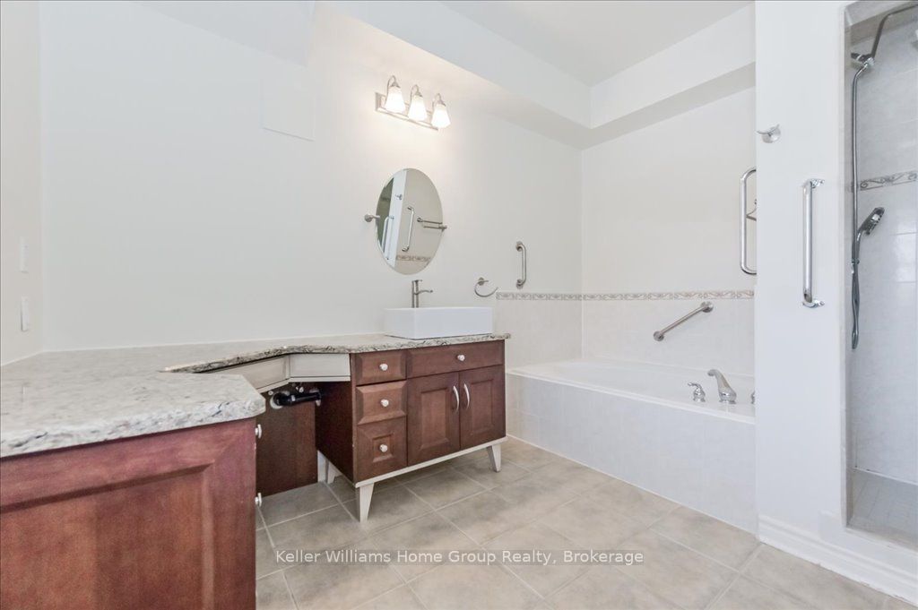 478 St Andrew Street E 309 Property Photo 25