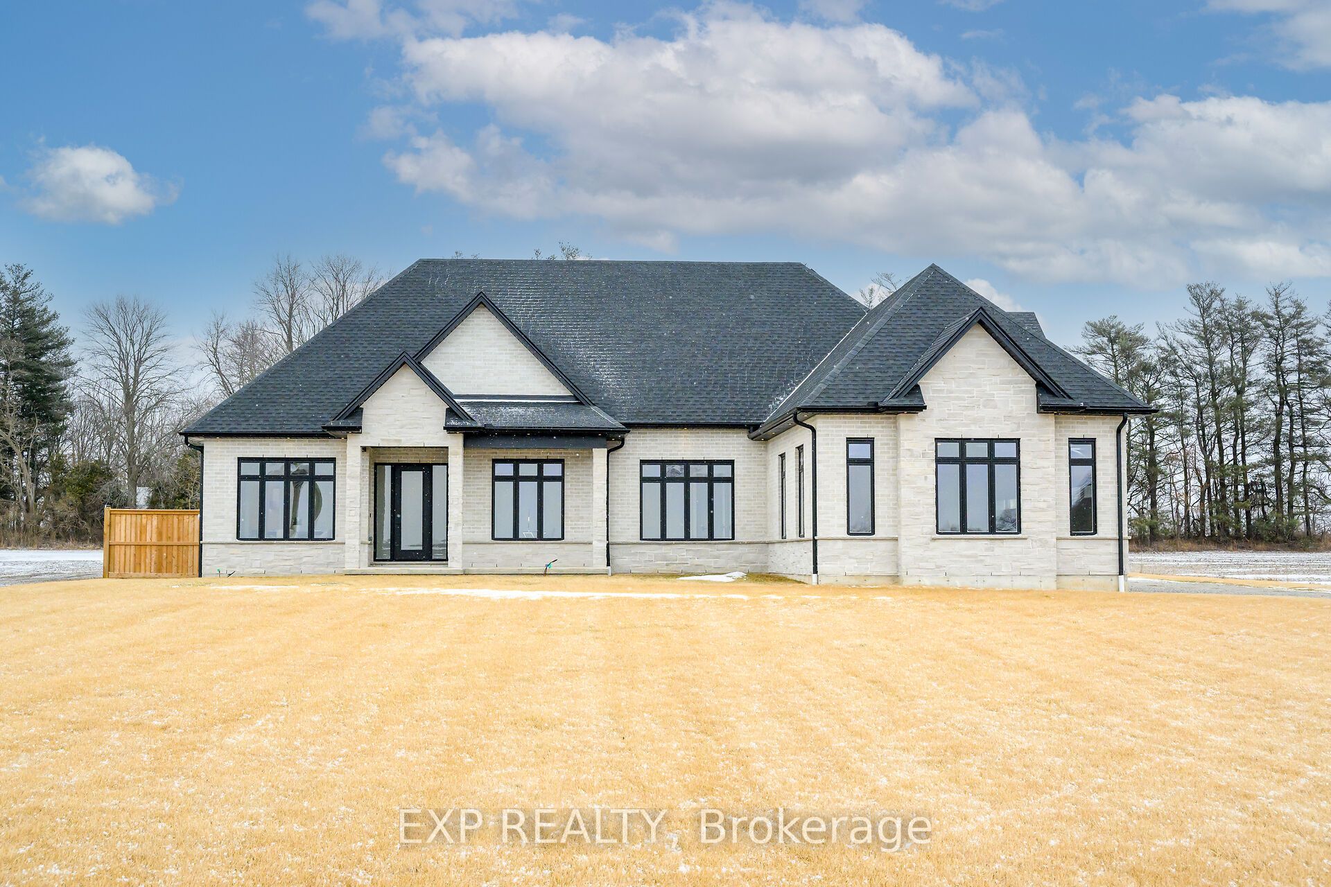 2468 Cockshutt Road Property Photo