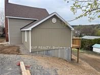 165 Queen Street Property Photo 2