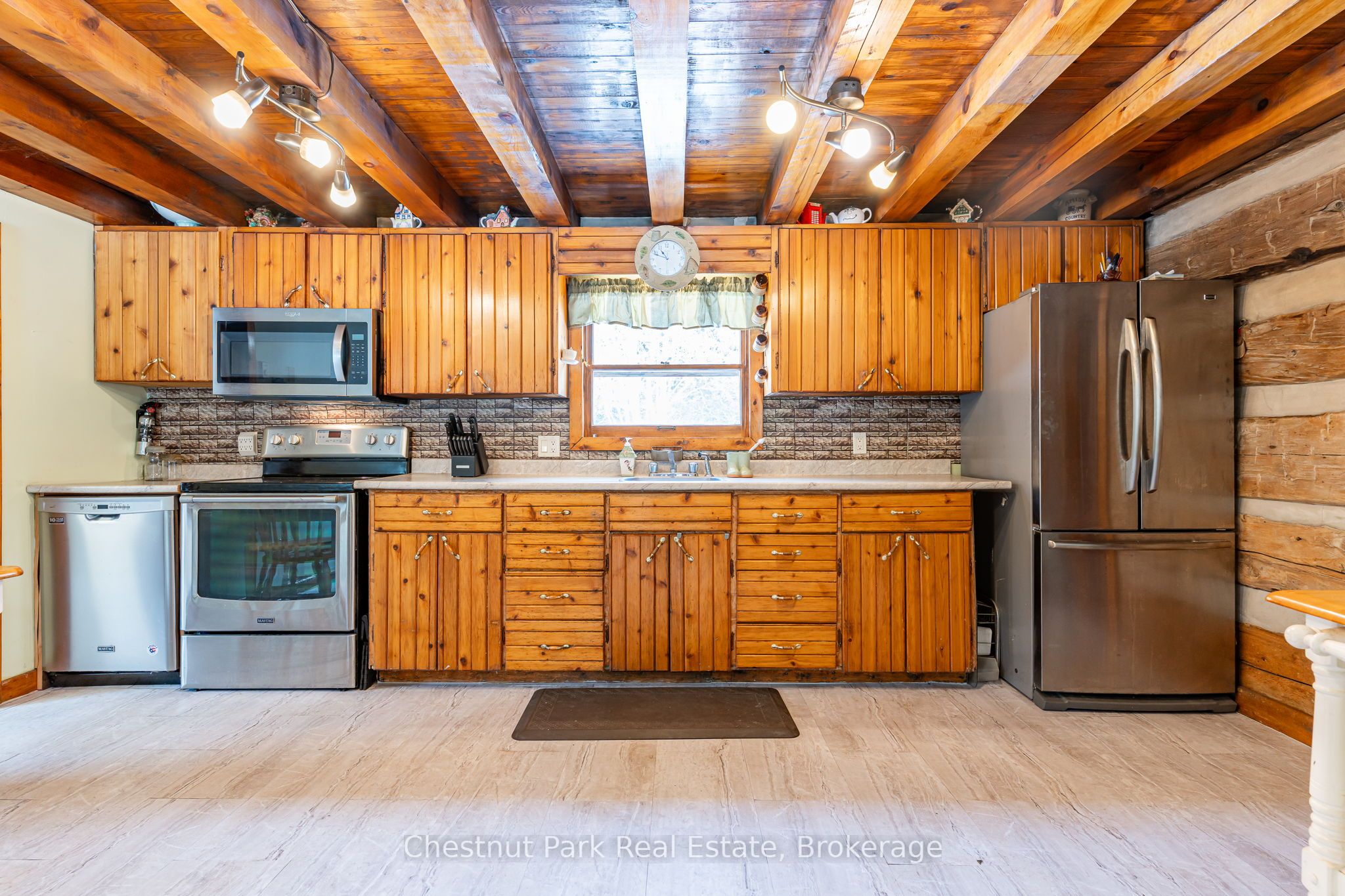 443 Centre Diagonal Road Property Photo 9