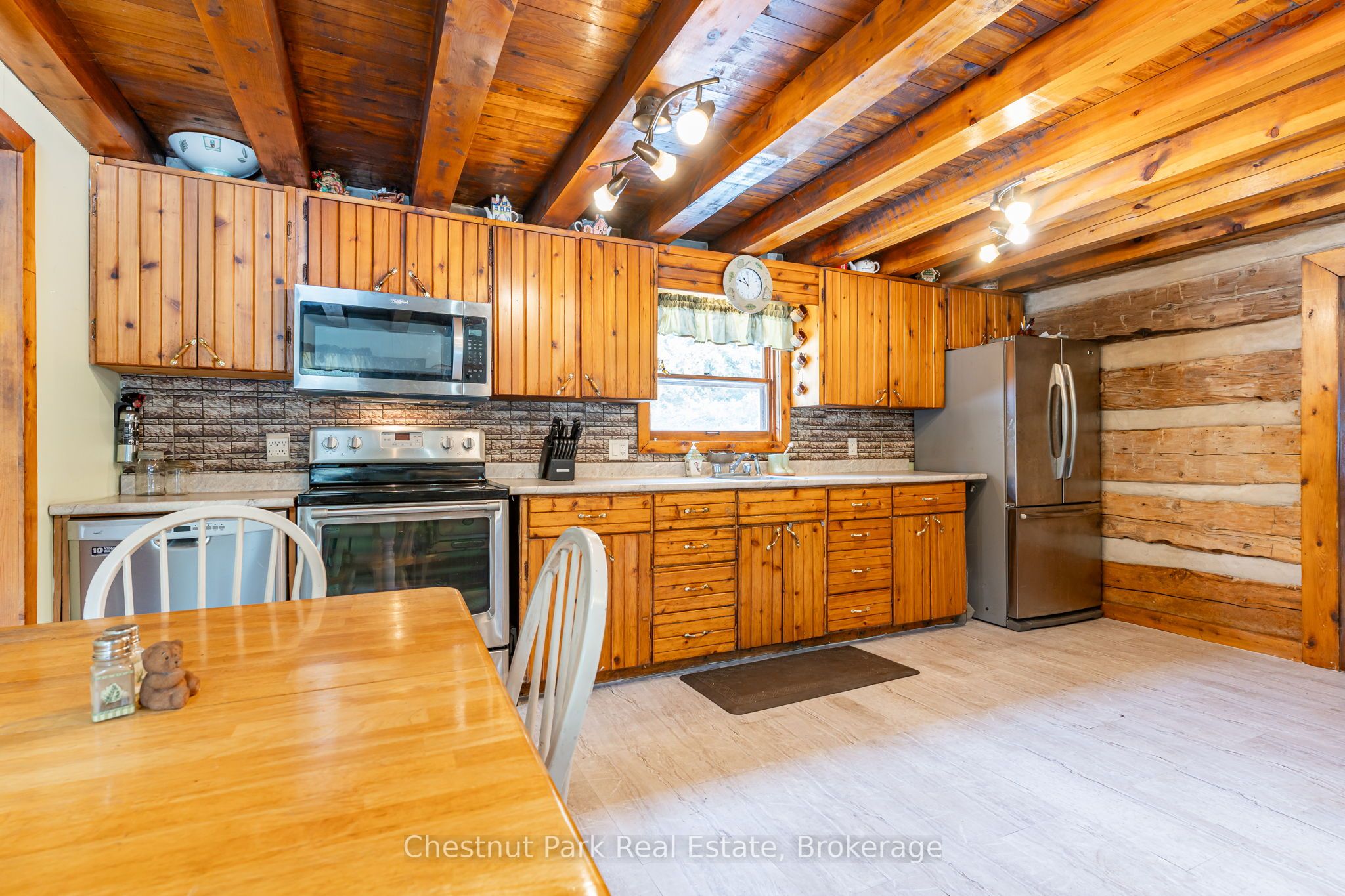 443 Centre Diagonal Road Property Photo 13