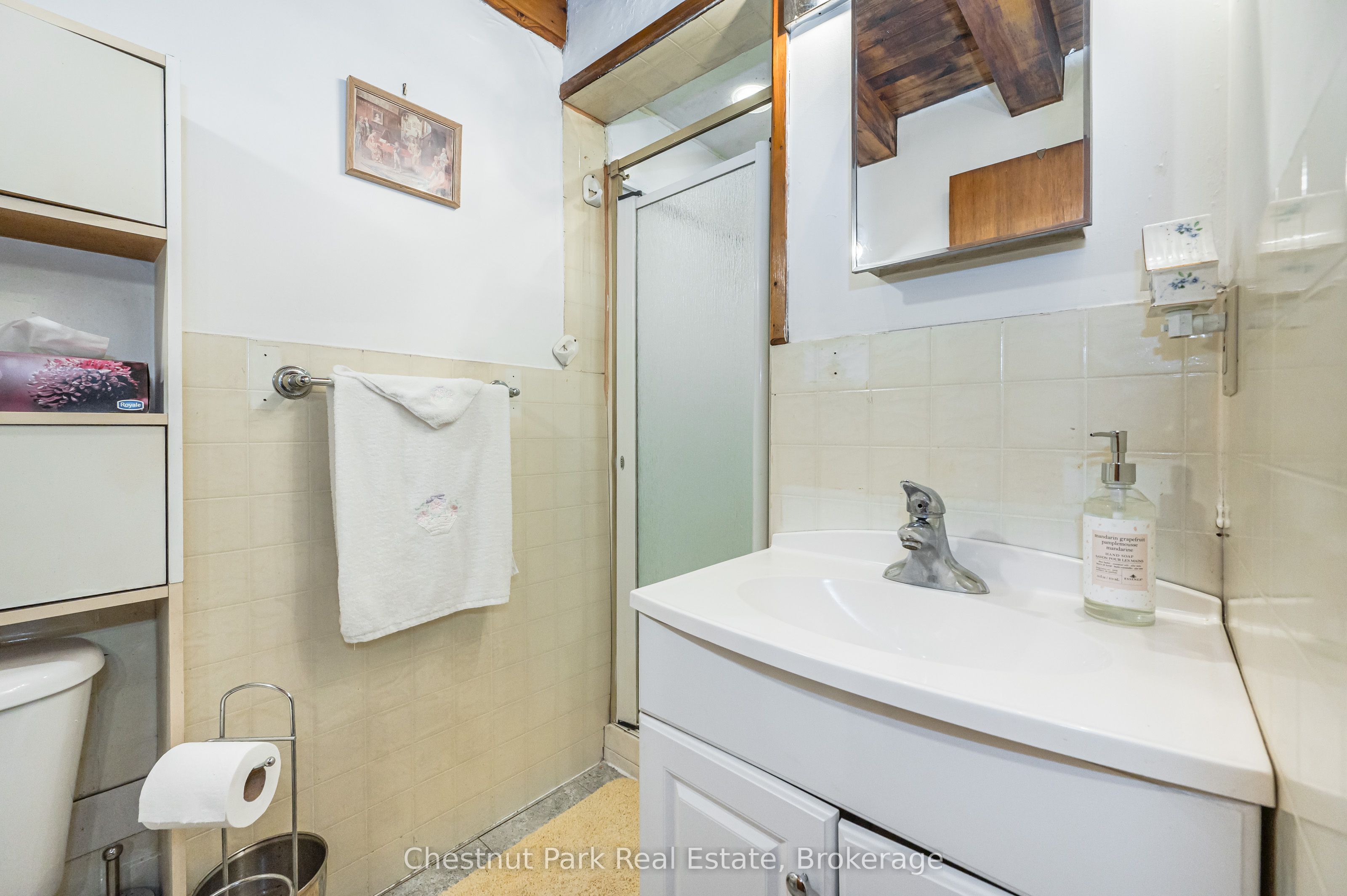 443 Centre Diagonal Road Property Photo 14