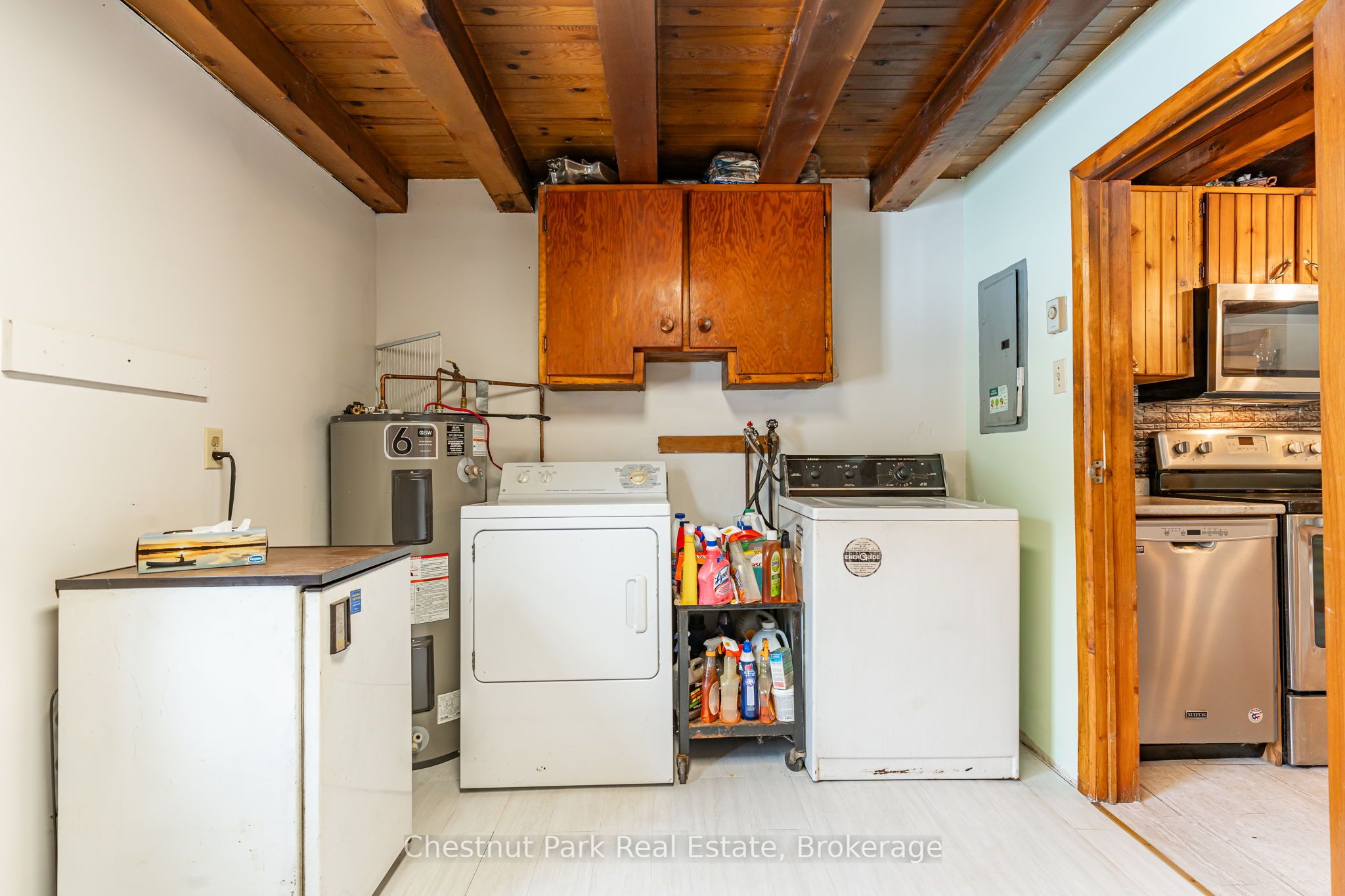 443 Centre Diagonal Road Property Photo 15