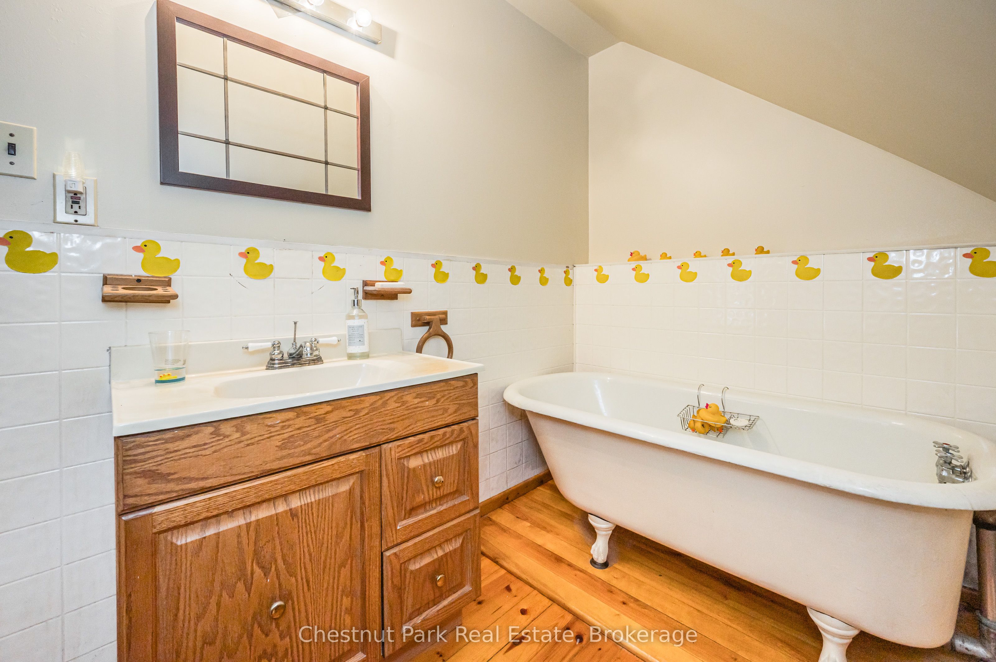 443 Centre Diagonal Road Property Photo 28