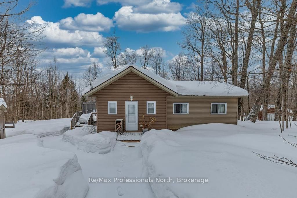 1145 Chelsea Lane Property Photo