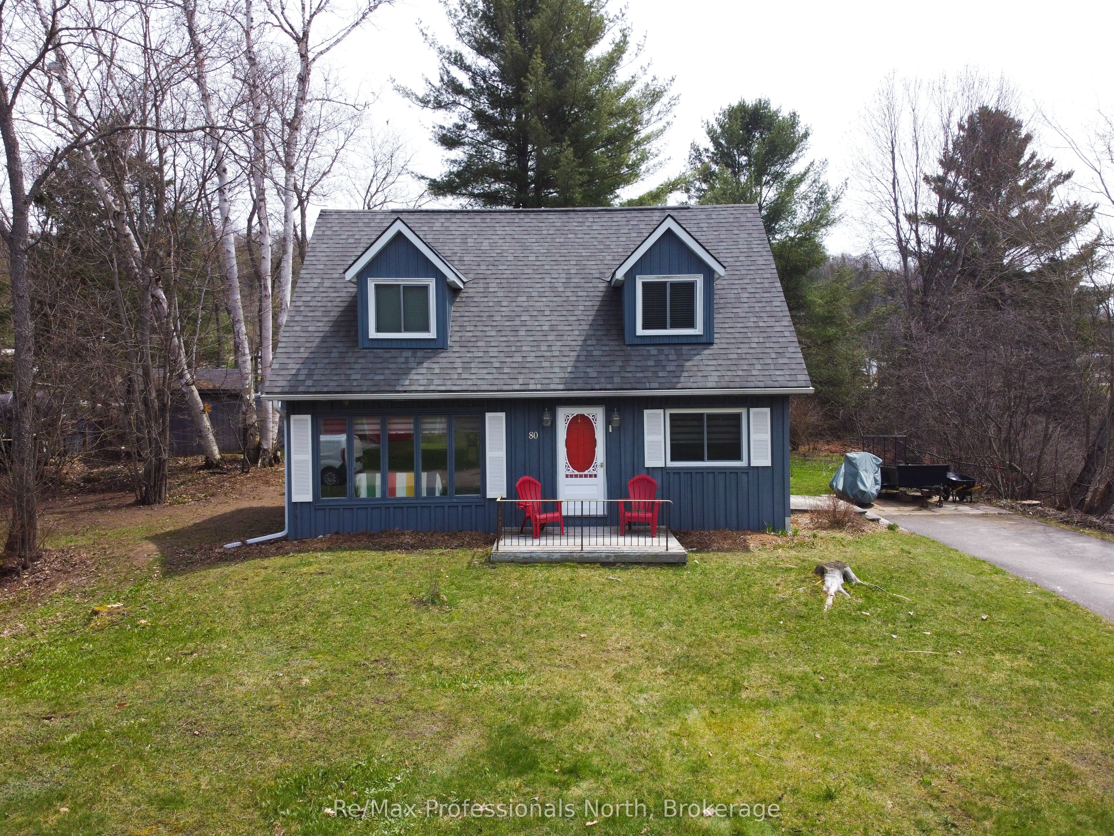 80 Invergordon Avenue Property Photo
