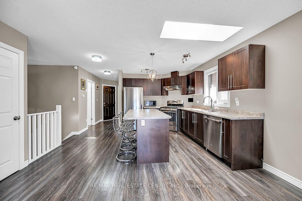 56 Banks Street Property Photo 8