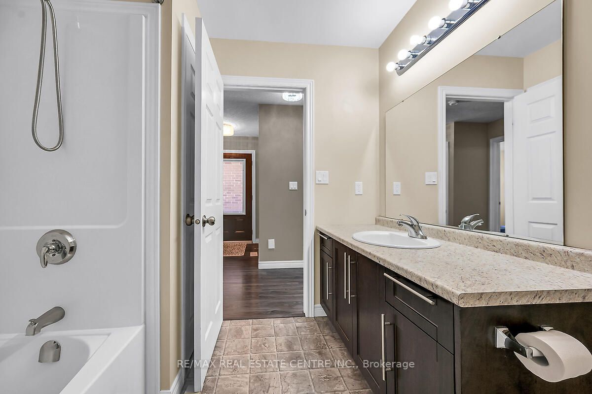 56 Banks Street Property Photo 27